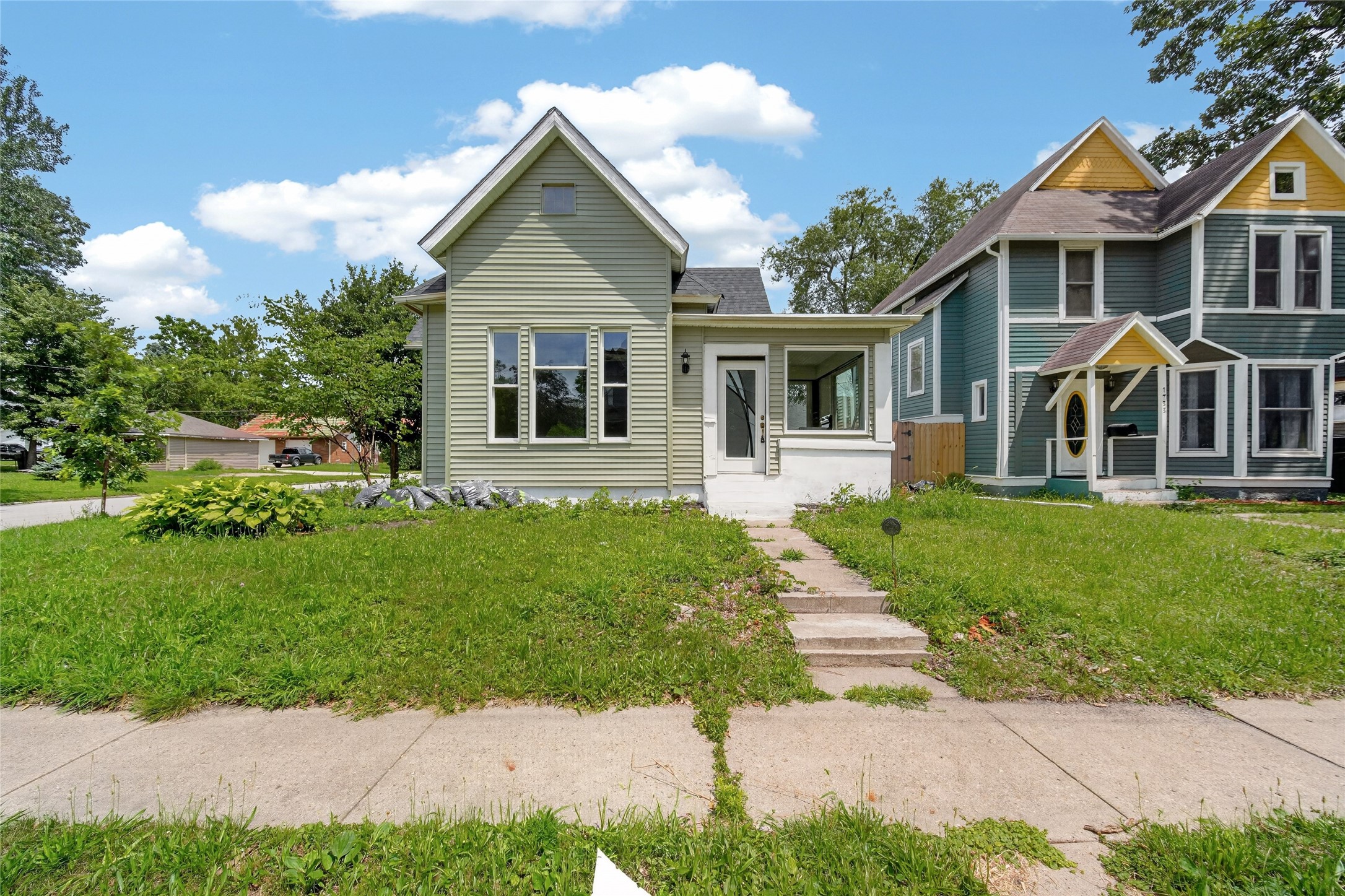 1735 7th Street Property Photo 1