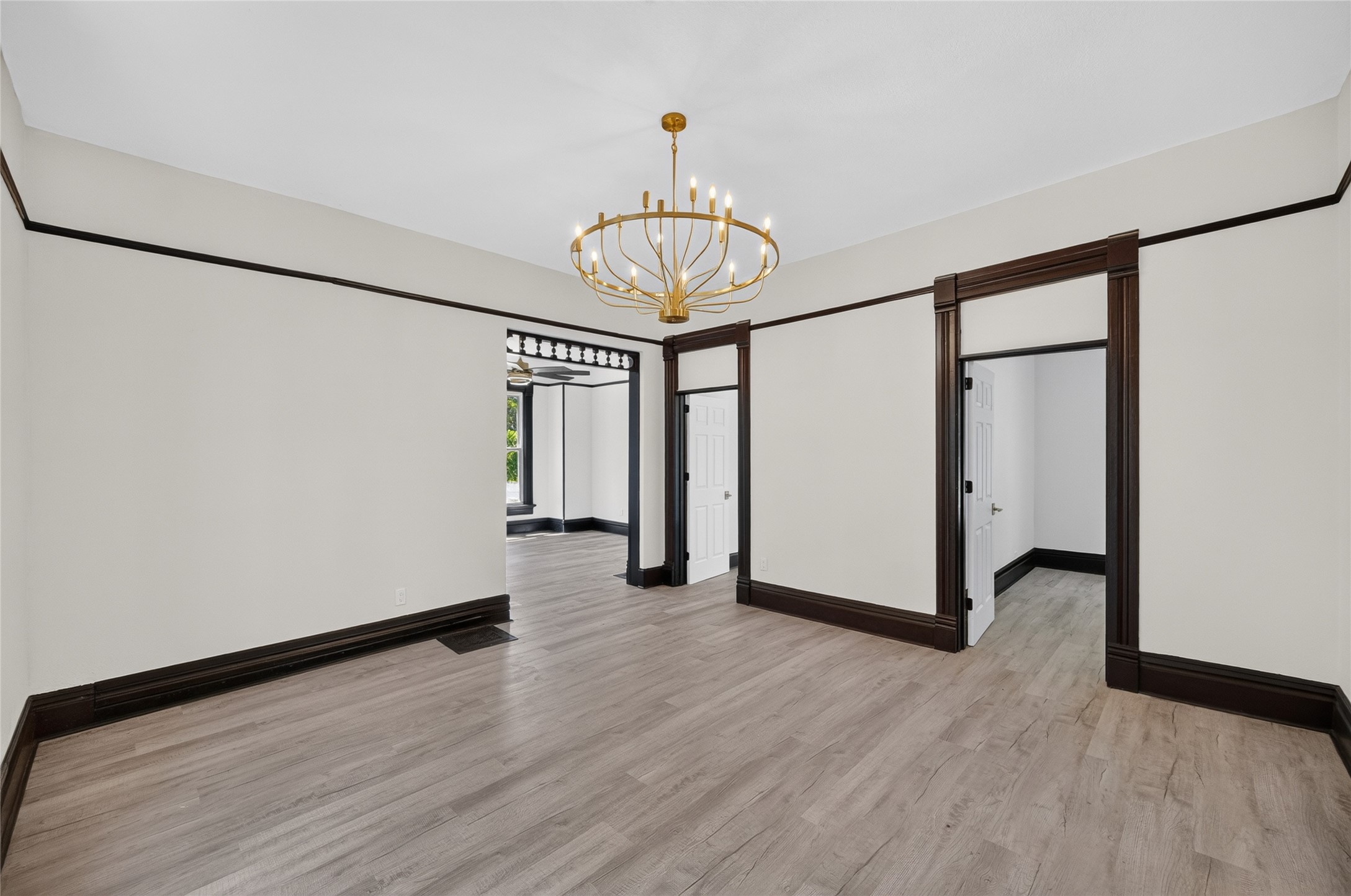 1735 7th Street Property Photo 8