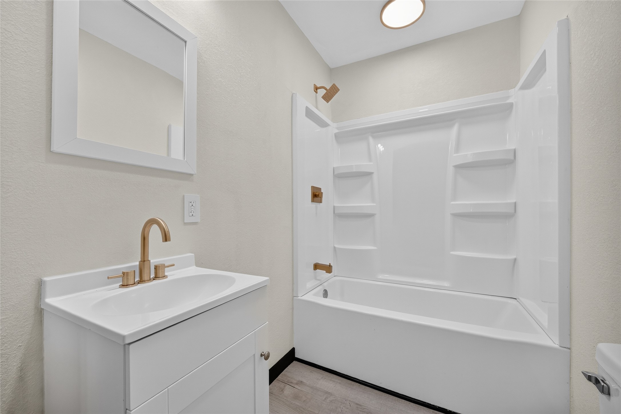 1735 7th Street Property Photo 14