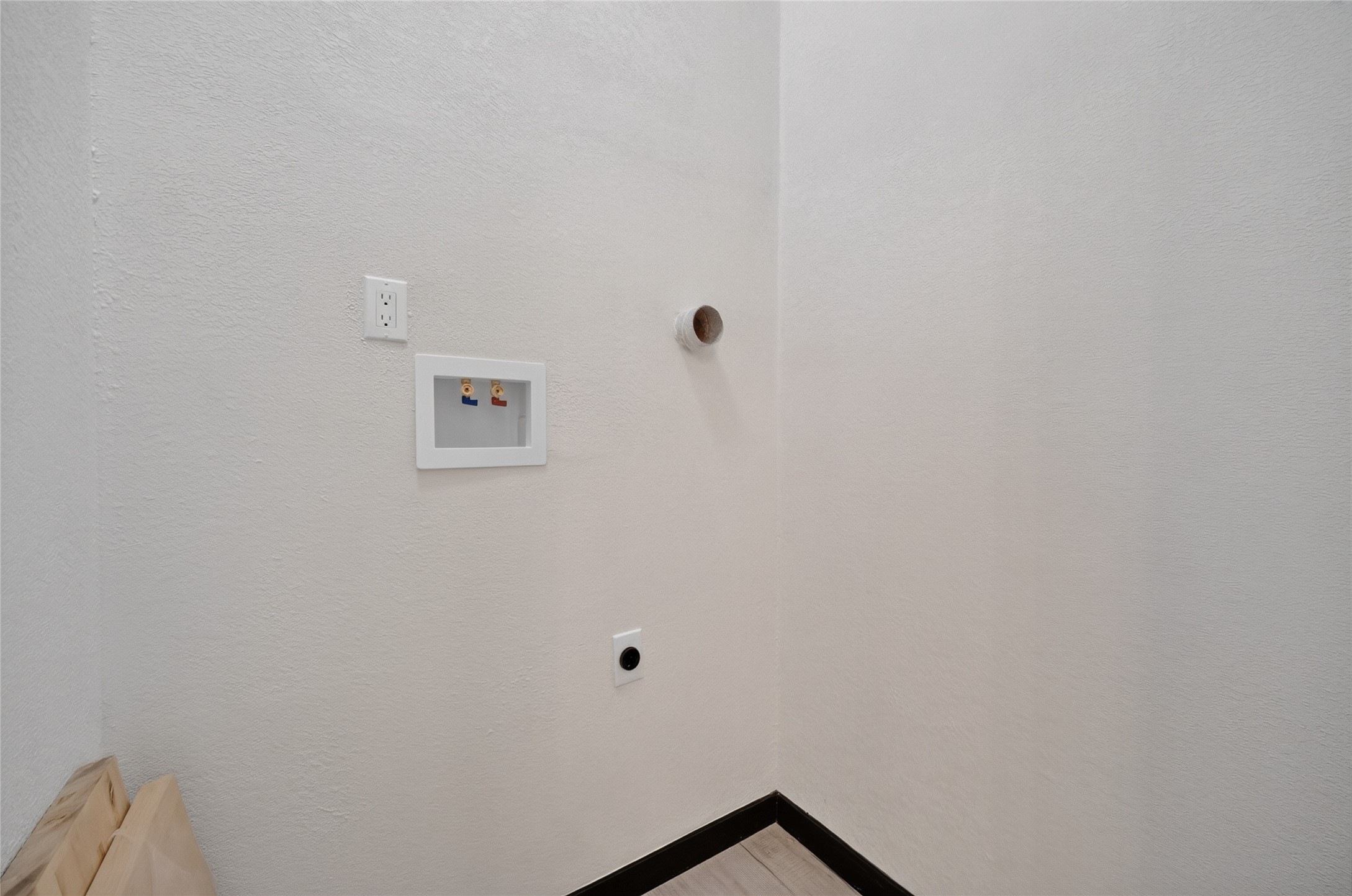 1735 7th Street Property Photo 17
