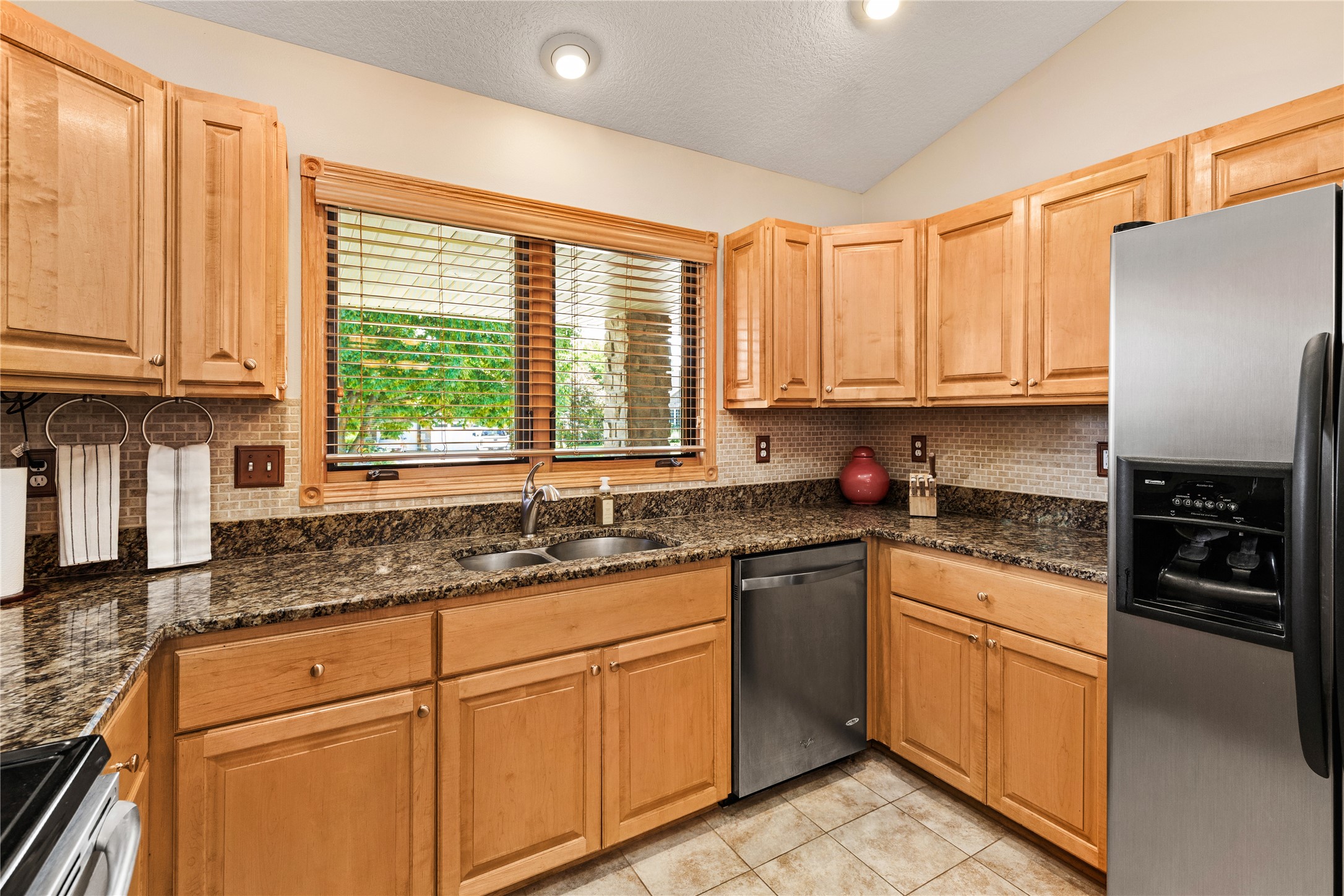 4608 154th Street Property Photo 6