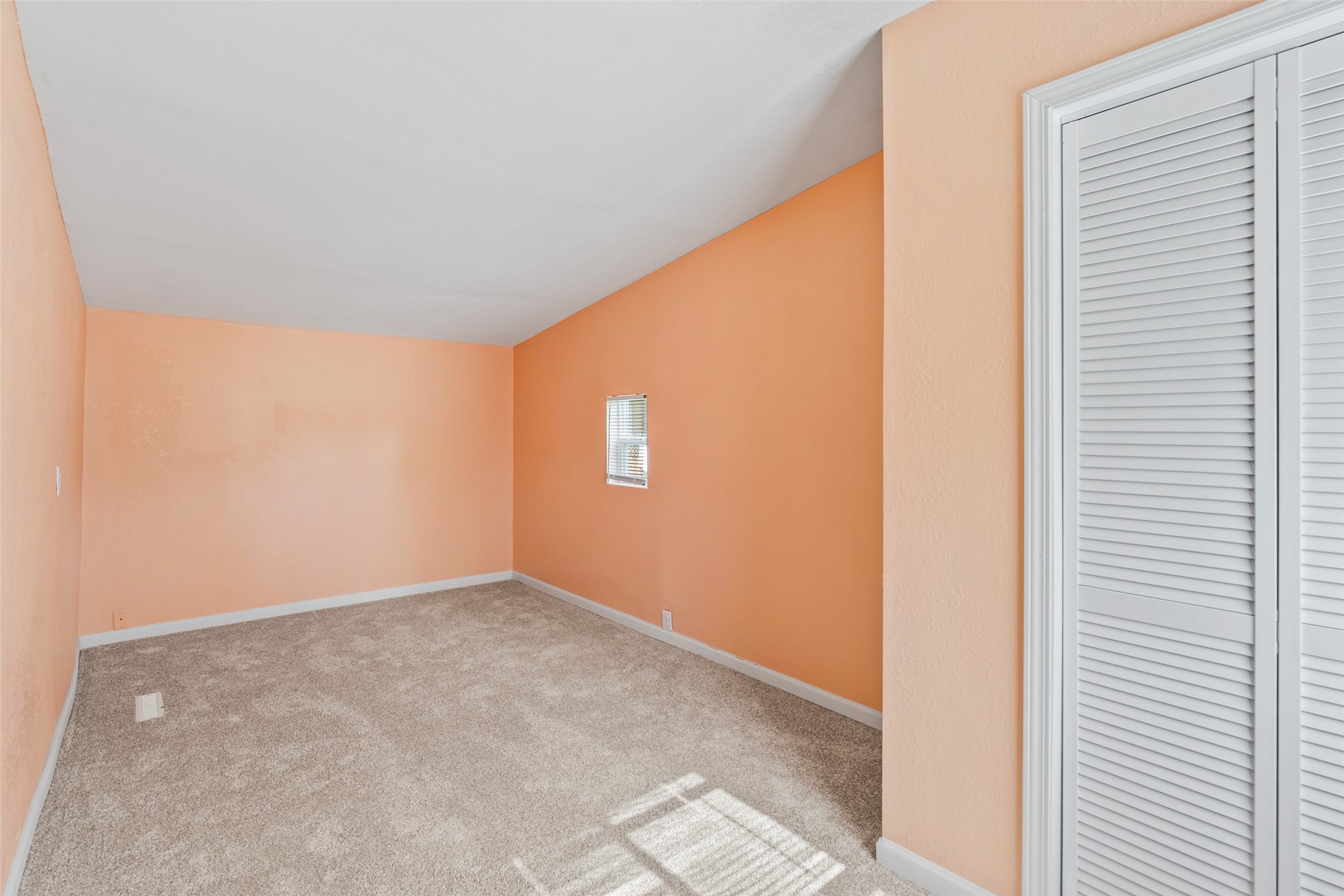 716 N Main Street Property Photo 11