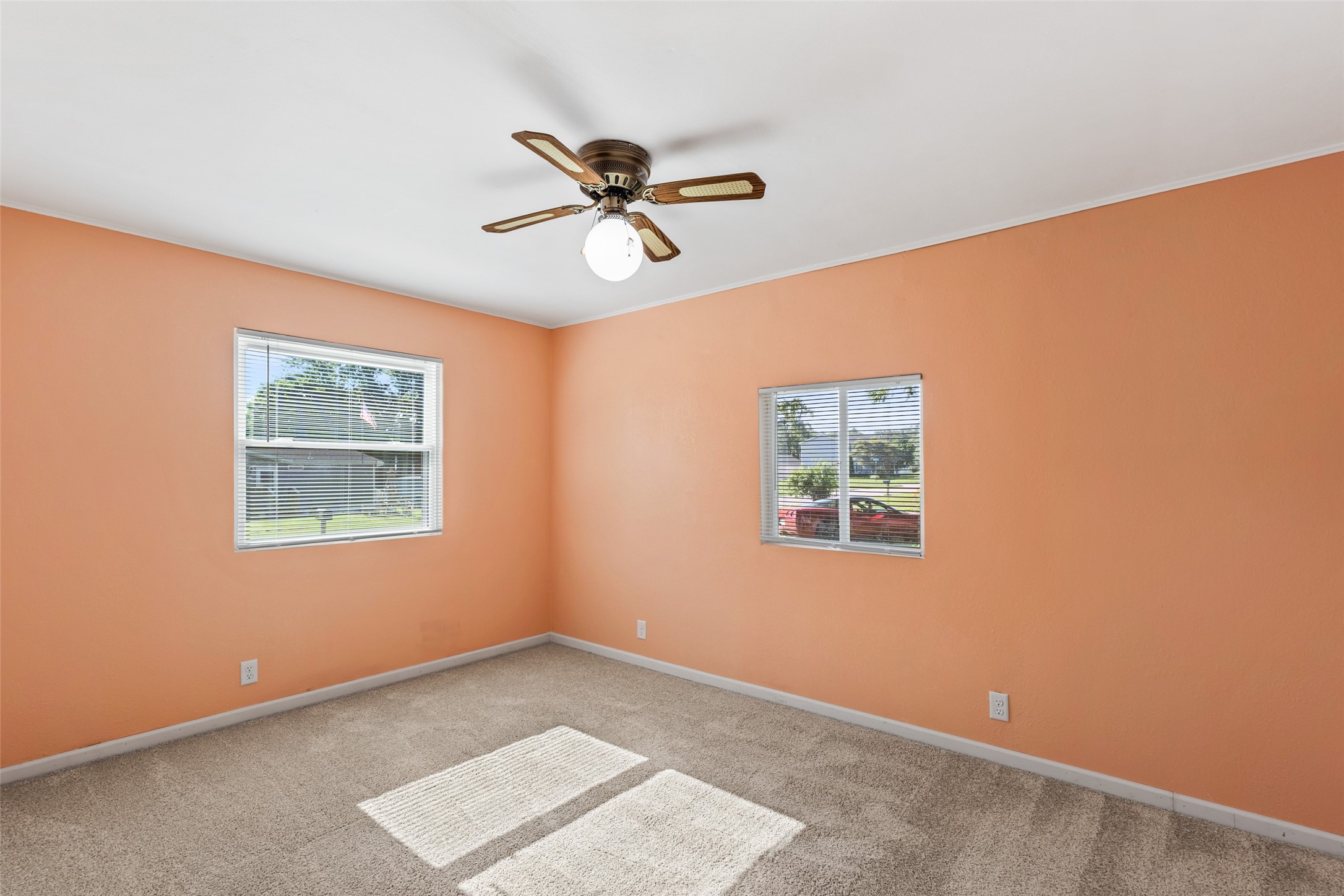 716 N Main Street Property Photo 14