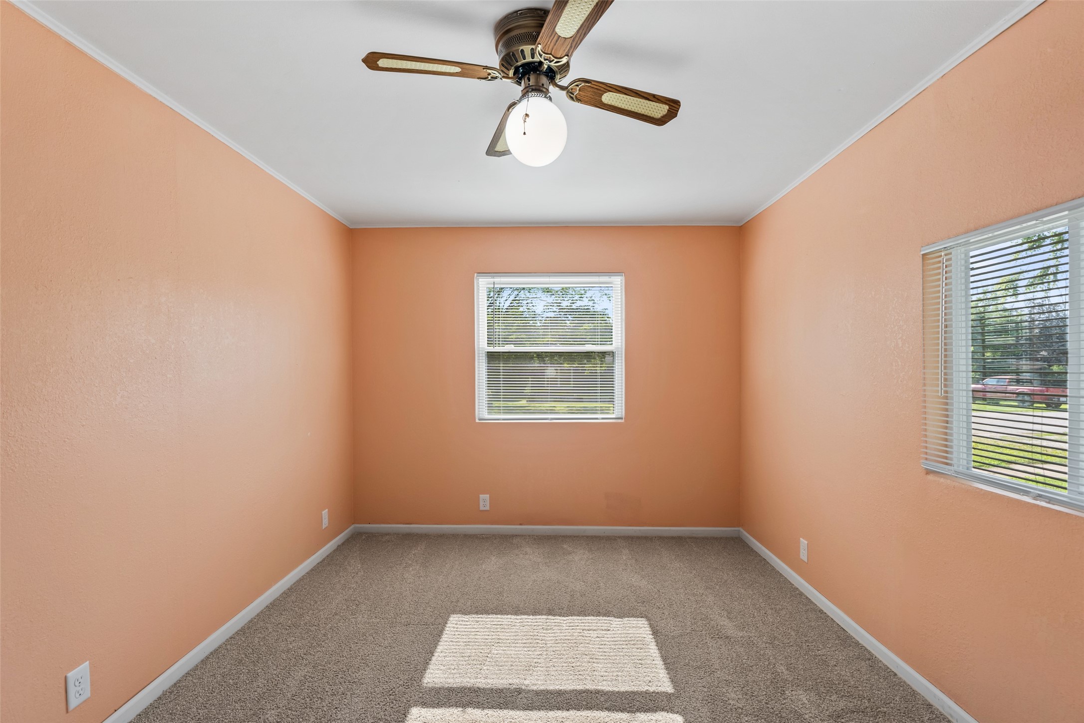 716 N Main Street Property Photo 15