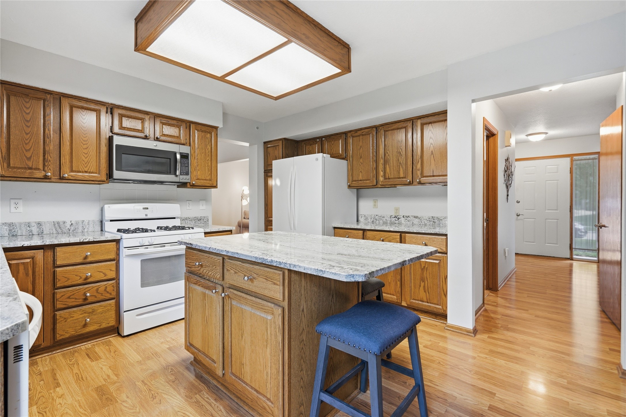 8221 Oakwood Drive Property Photo 6