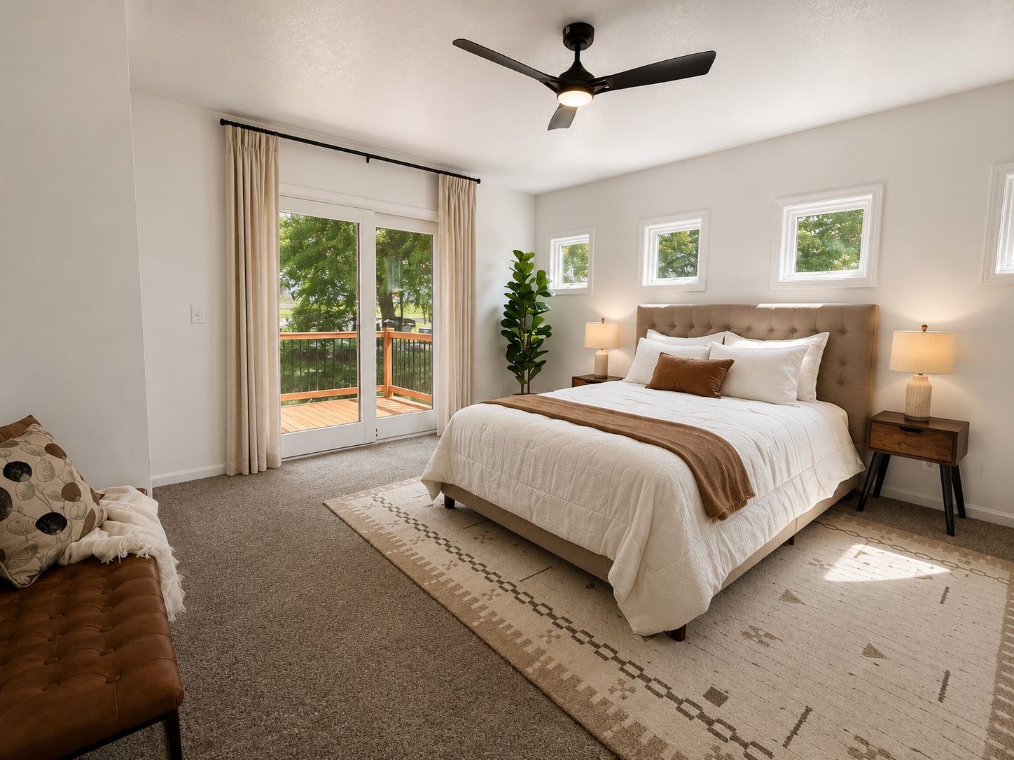 10050 Ne University Avenue Property Photo 10