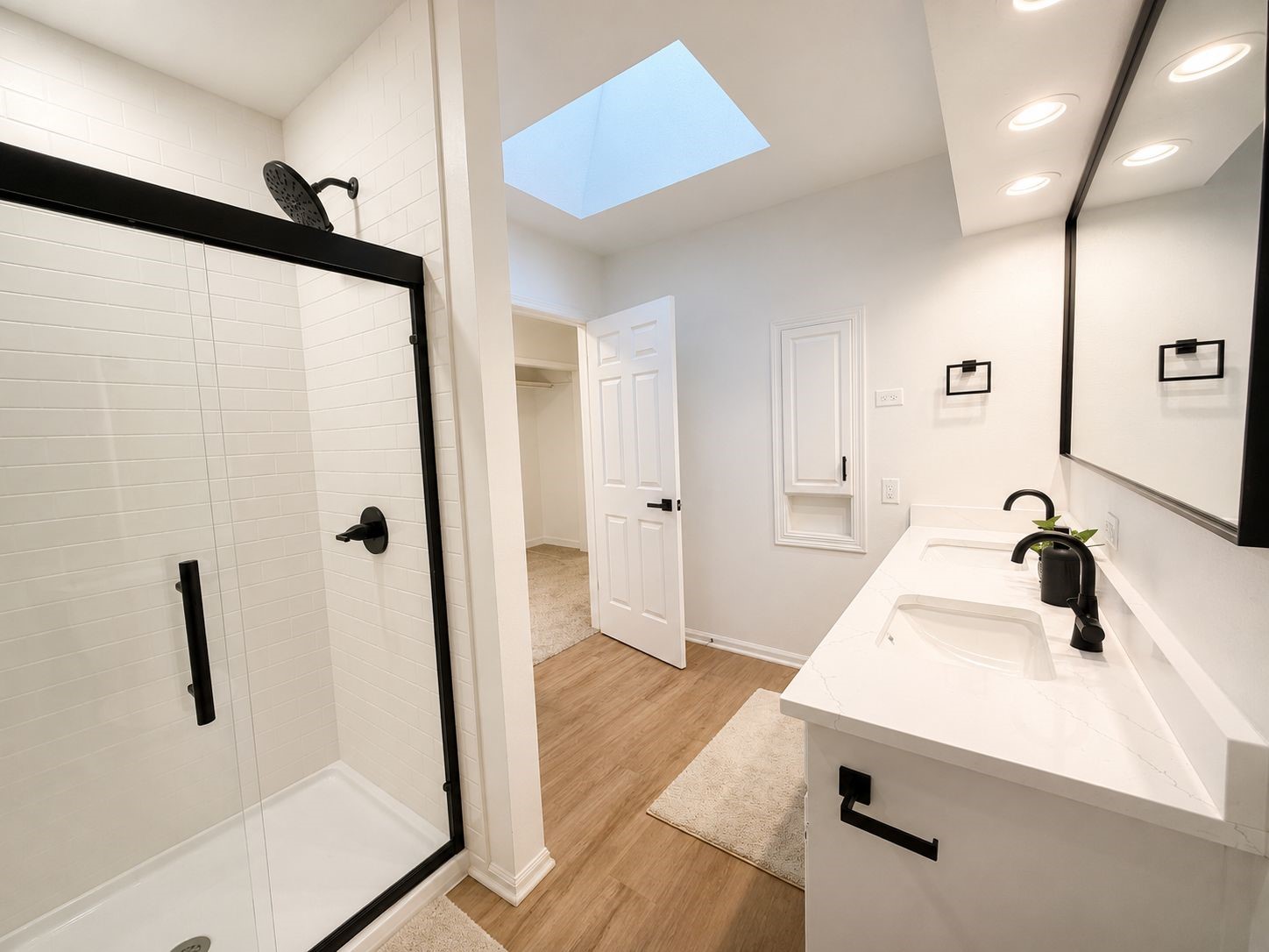 10050 Ne University Avenue Property Photo 12