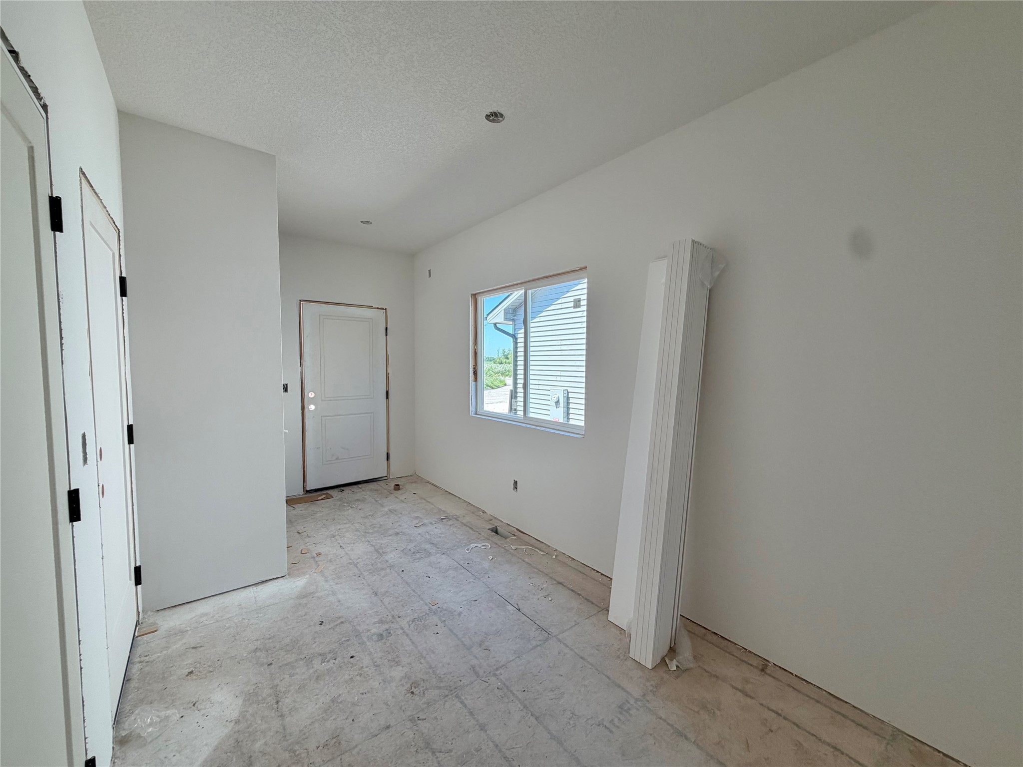 4885 Synergy. Street Property Photo 14