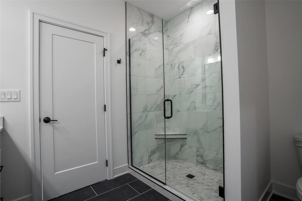 537 Se Walnut Woods Drive Property Photo 17
