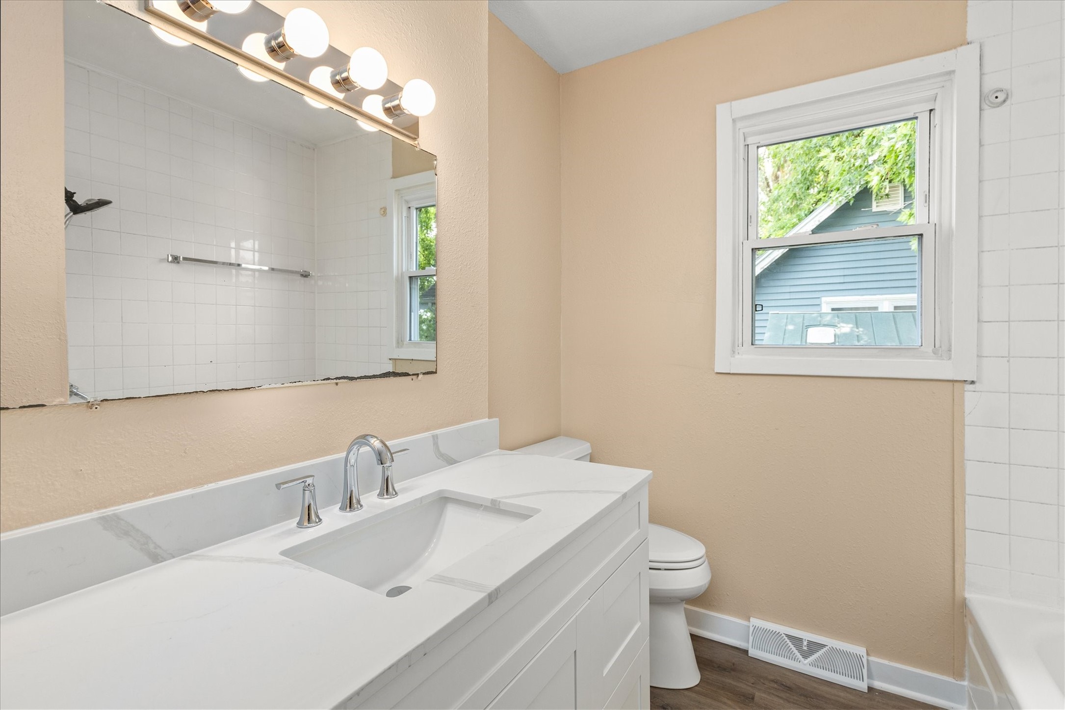 1108 Walnut Street Property Photo 12