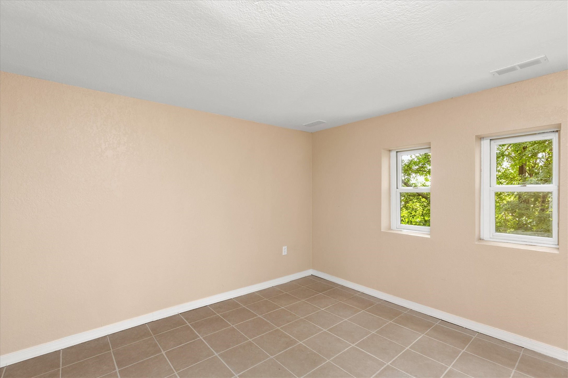 1108 Walnut Street Property Photo 32