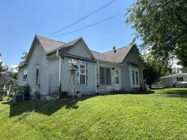 607 S Elm Street Property Photo 1