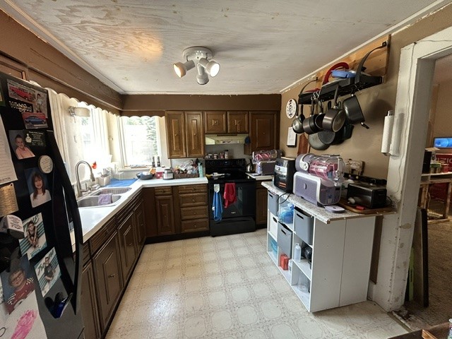 607 S Elm Street Property Photo 5