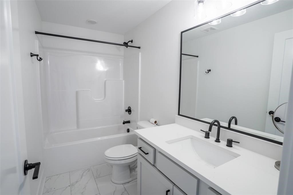 3963 Westgate Parkway Property Photo 24