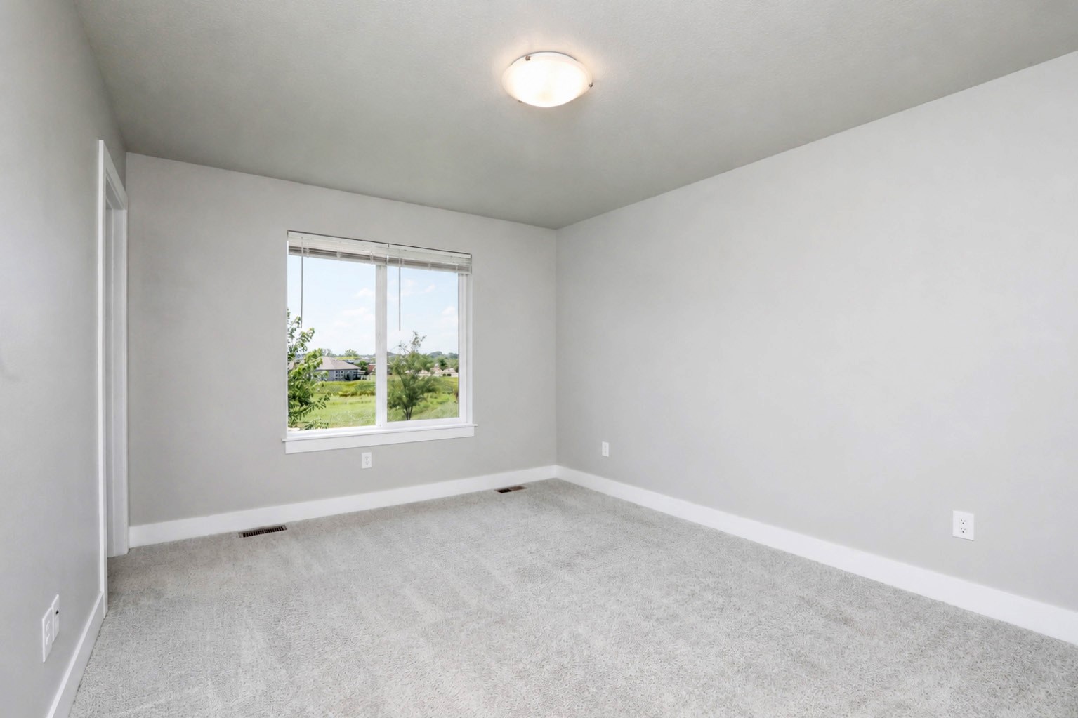 1504 Ne Polk Drive Property Photo 22