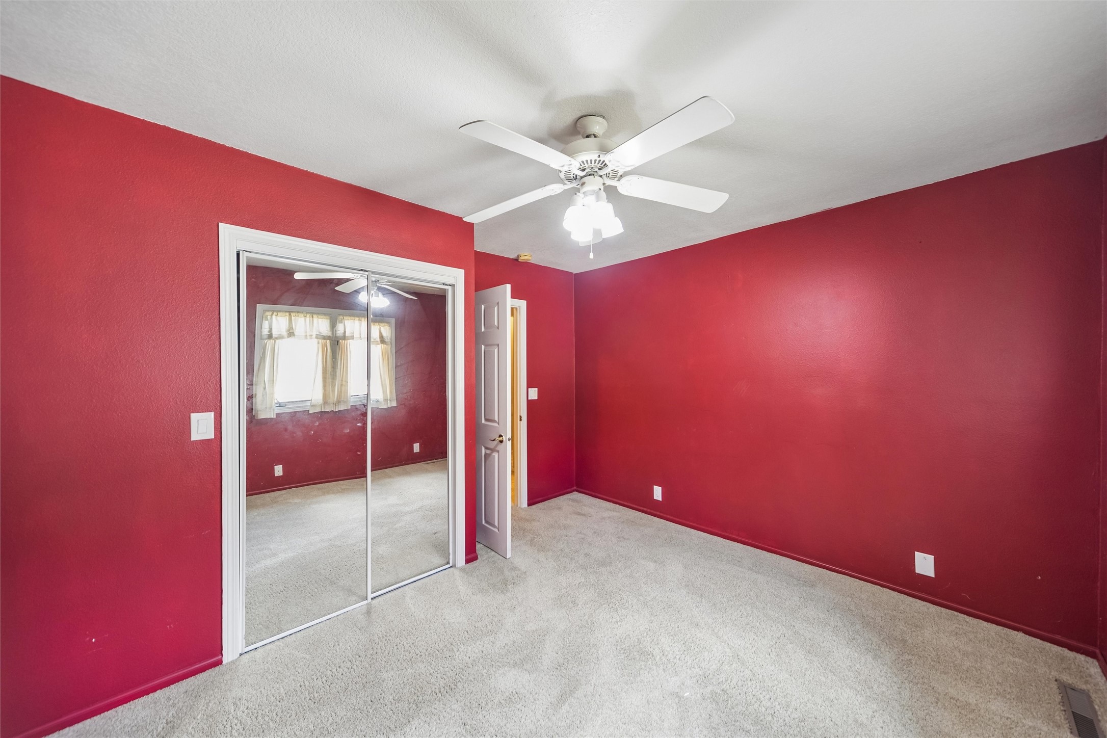 3828 Hunter Avenue Property Photo 17