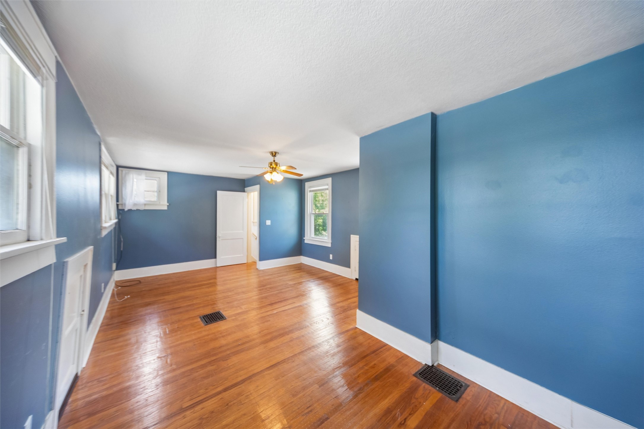 3828 Hunter Avenue Property Photo 22