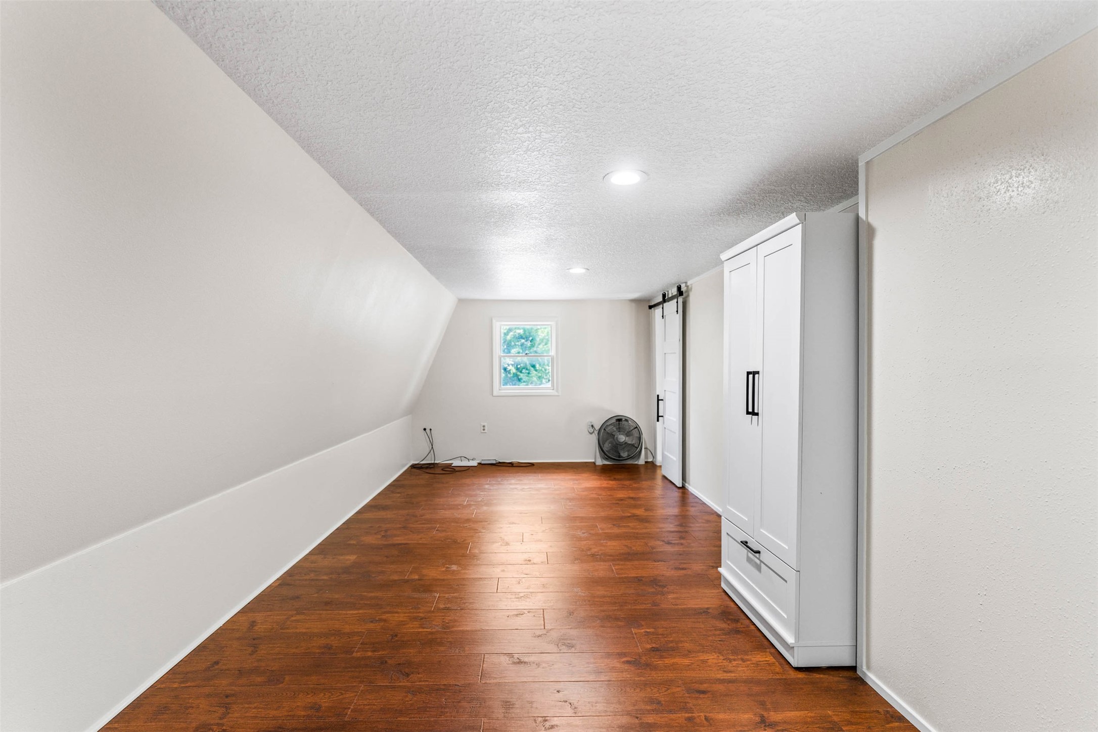 1834 Eaton Avenue Property Photo 19