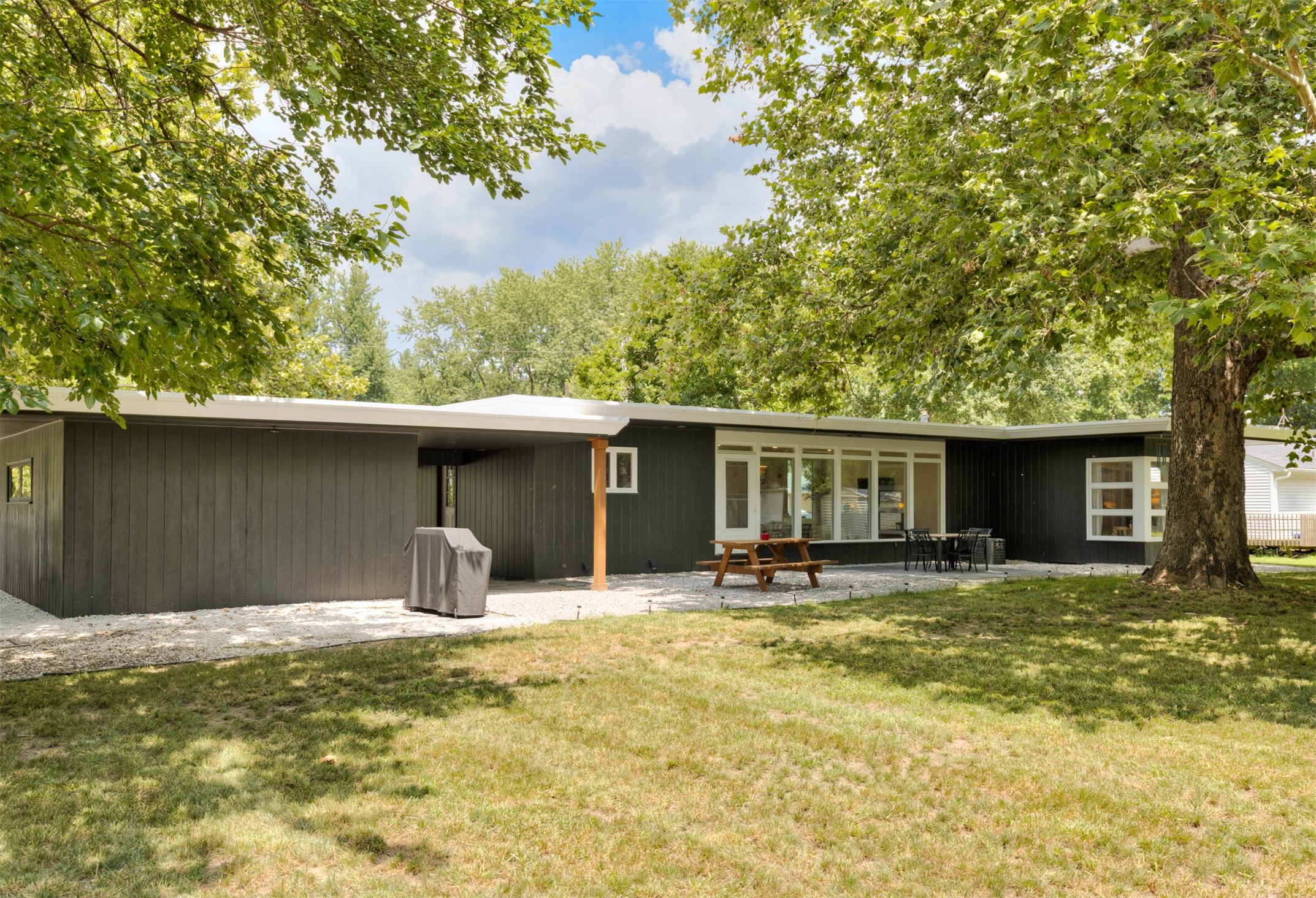 2316 Wakonda View Drive Property Photo 5