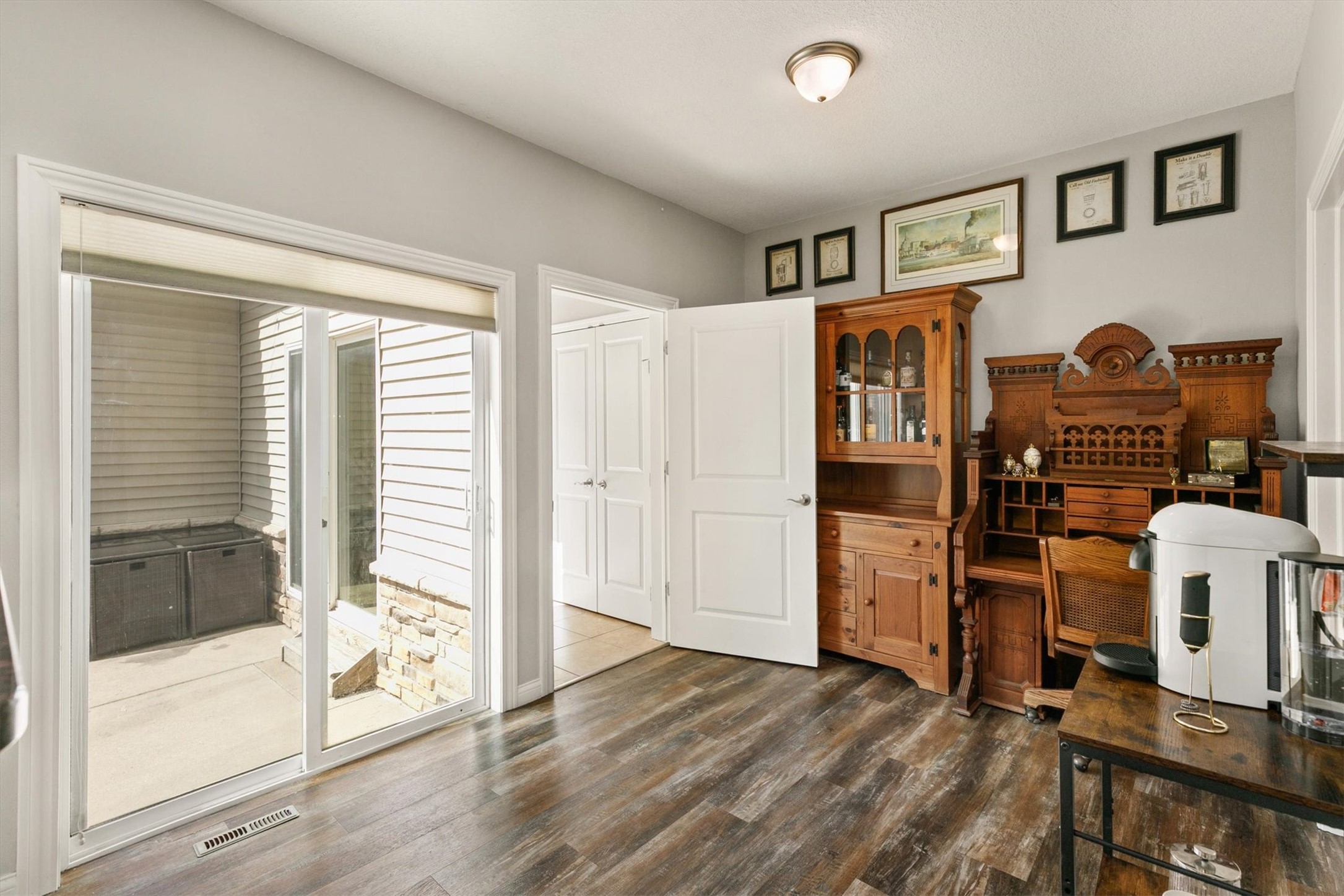 6330 Beechtree Drive 10107 Property Photo 11