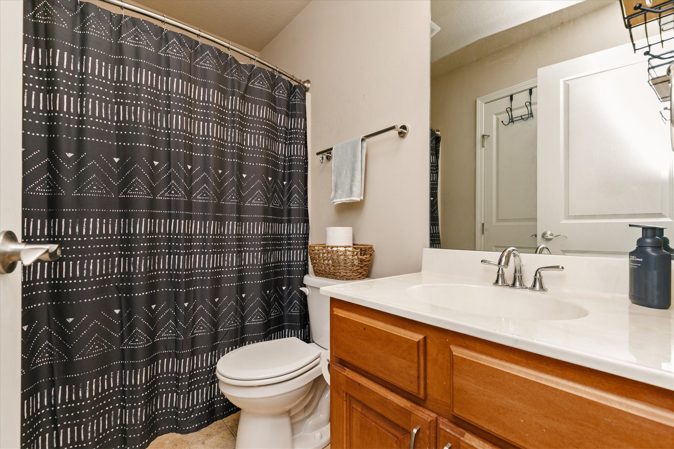 6330 Beechtree Drive 10107 Property Photo 21