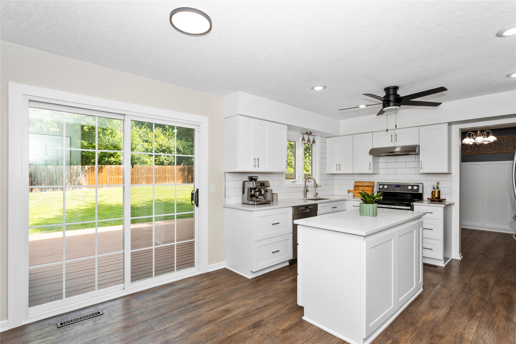 2701 Scenic Valley Drive Property Photo 8