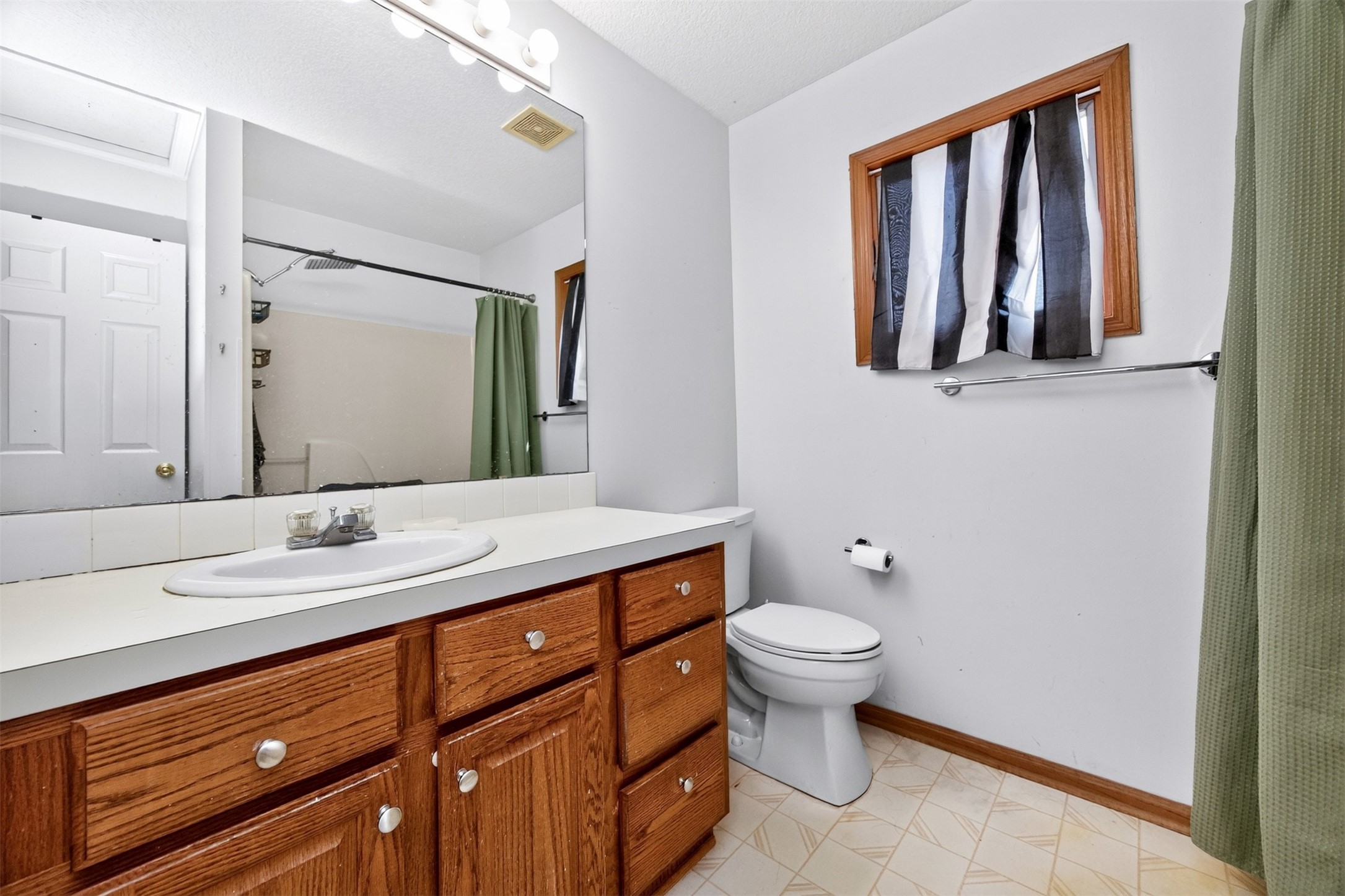 4616 93rd Street Property Photo 25