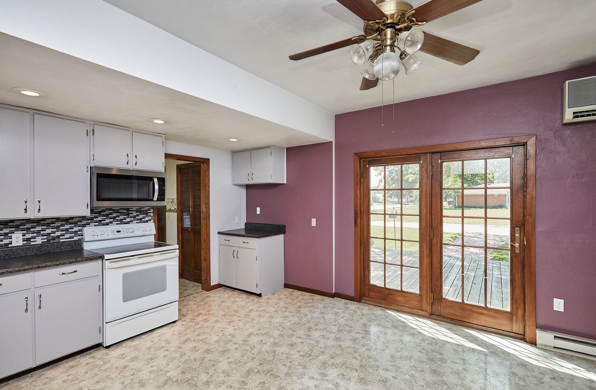 212 Ne Elm Street Property Photo 19