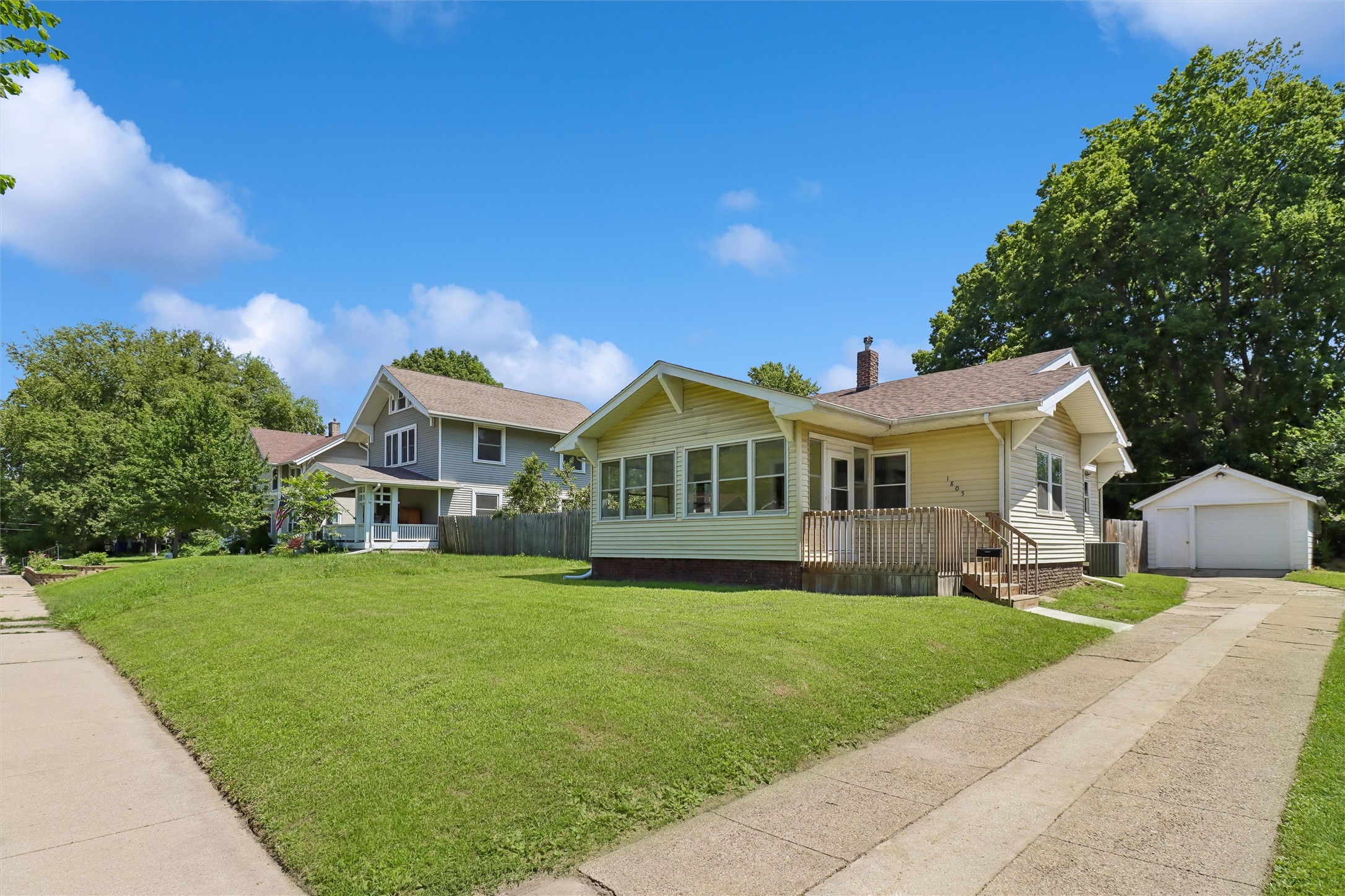 1805 E 12th Street Property Photo 1
