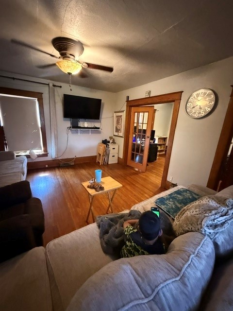 1201 Grand Street Property Photo 6