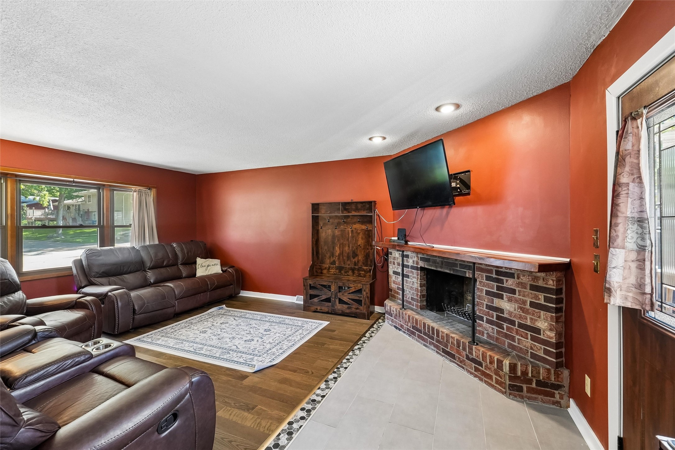 7300 Prairie Avenue Property Photo 9