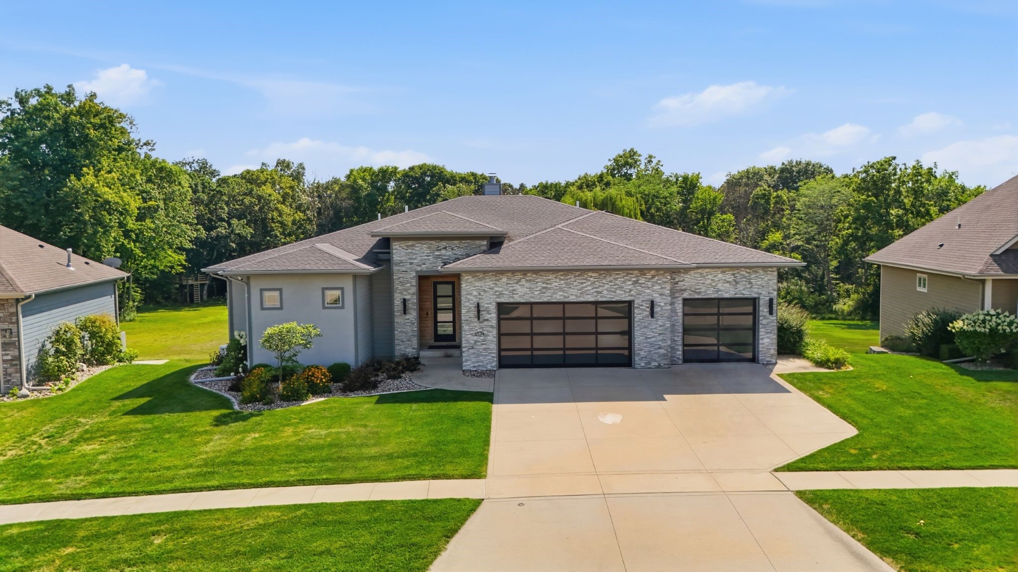 1824 Falcon Drive Property Photo 1