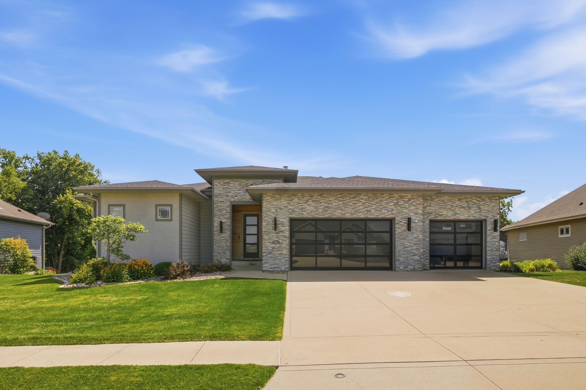1824 Falcon Drive Property Photo 3