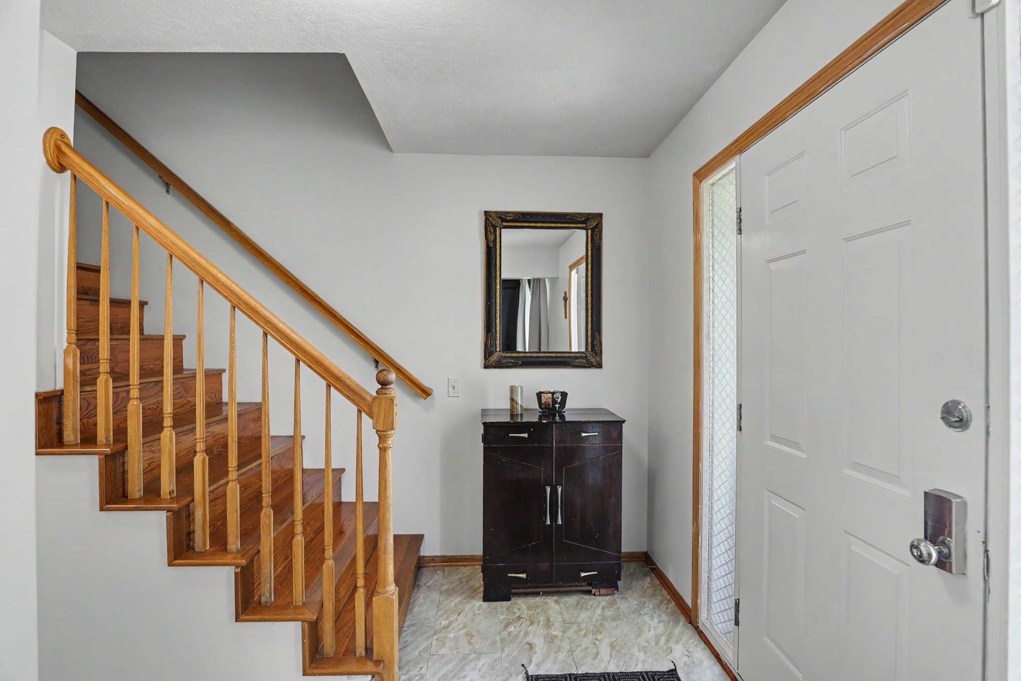 2405 E Luster Lane Property Photo 3