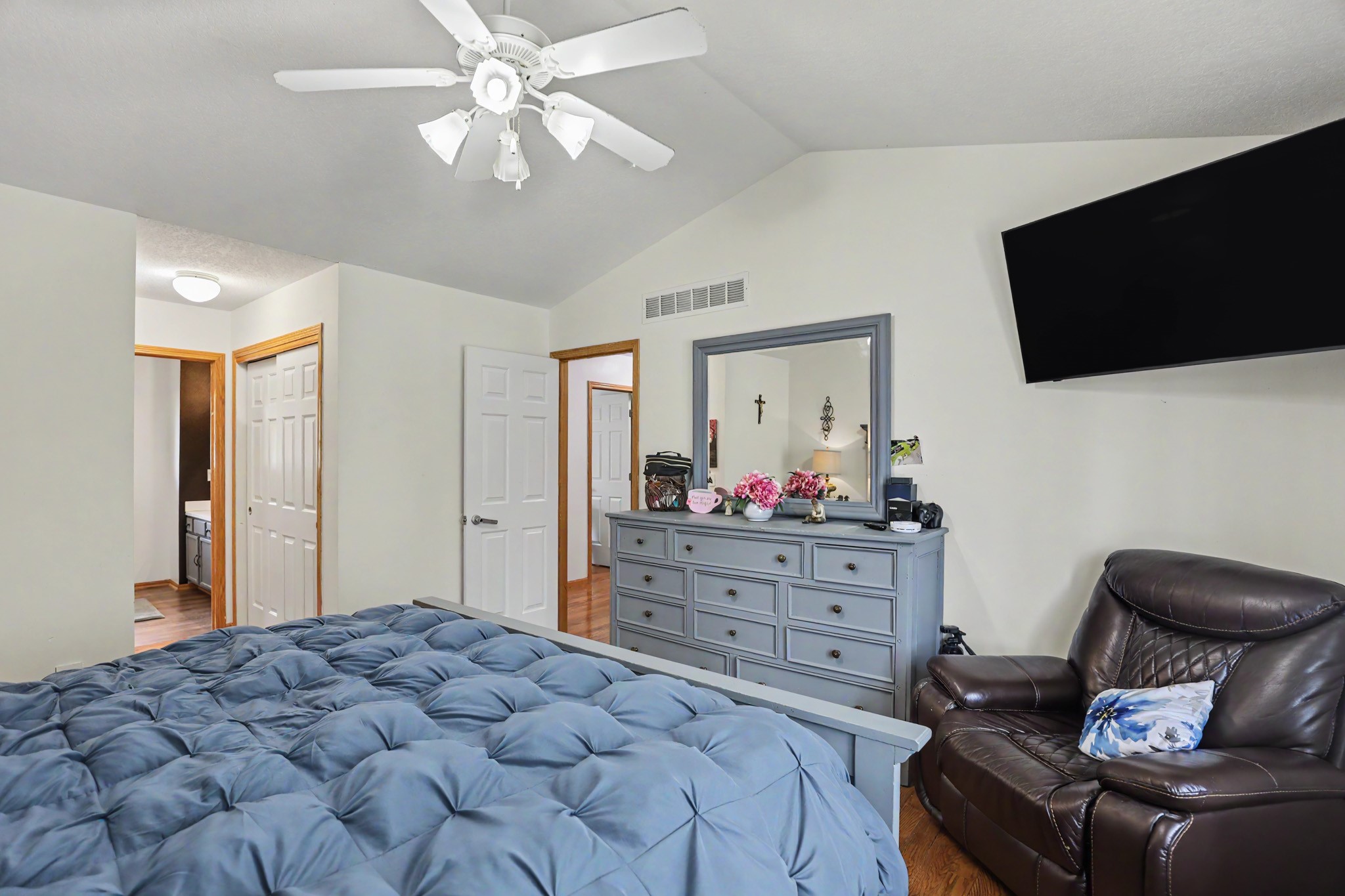 2405 E Luster Lane Property Photo 24