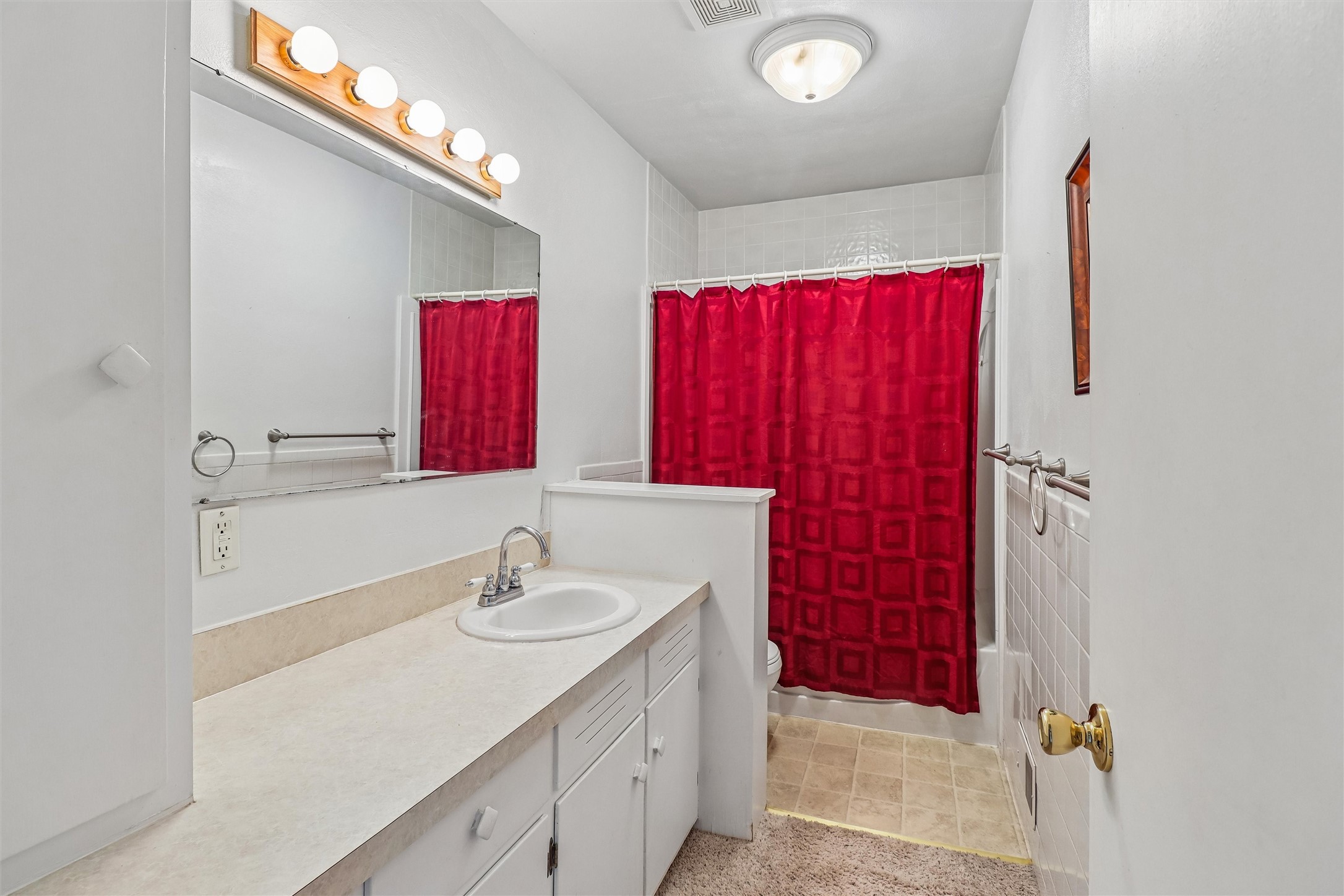 115 Bonita Avenue Property Photo 15