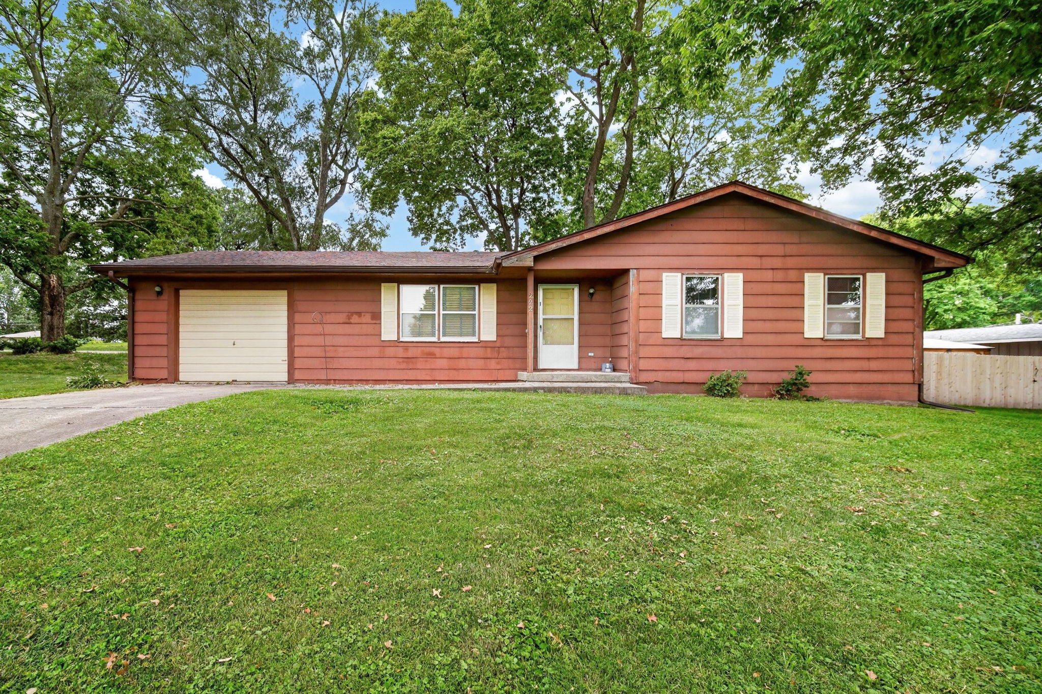 222 Park Street Property Photo 1