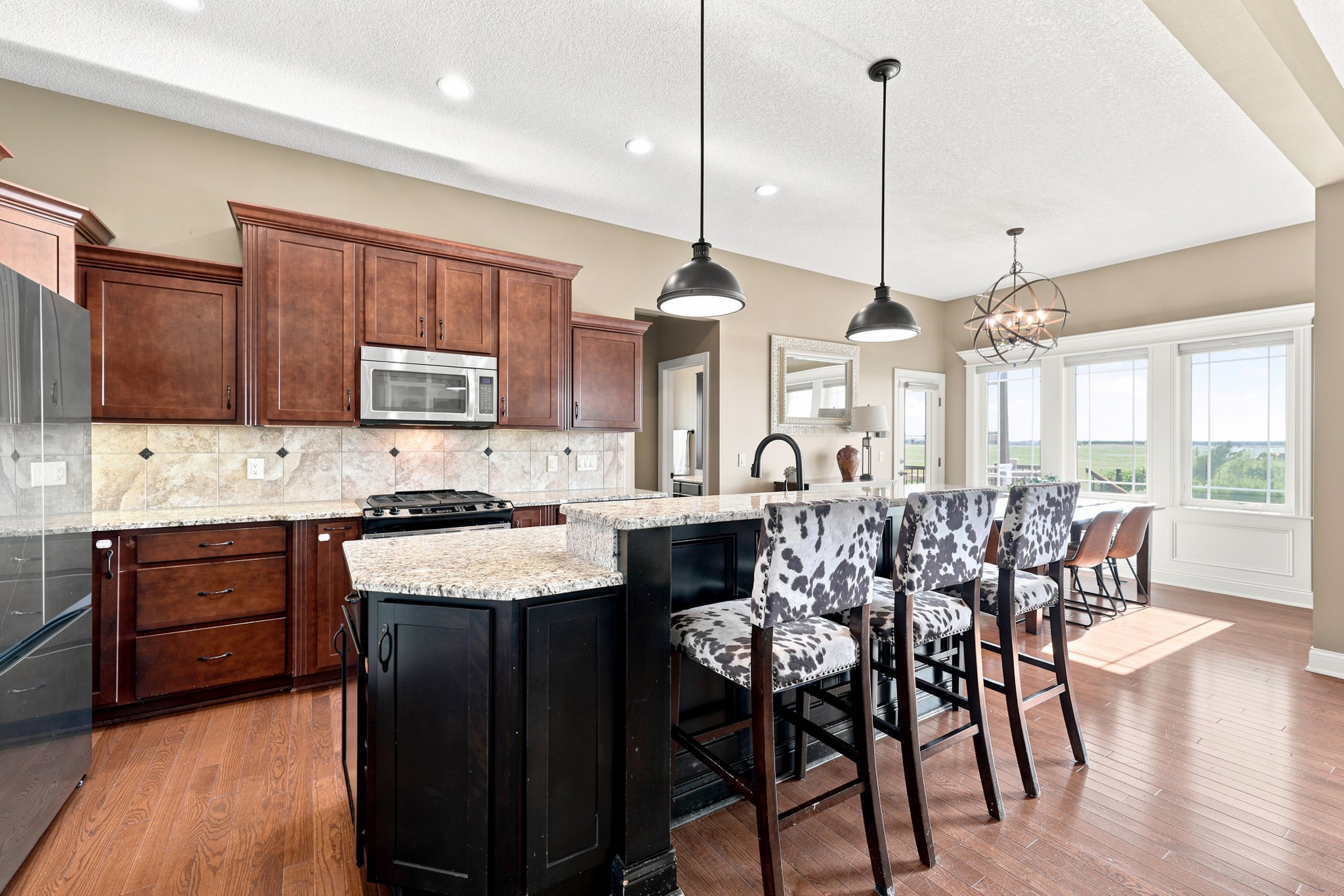 3401 Red Fox Road Property Photo 4