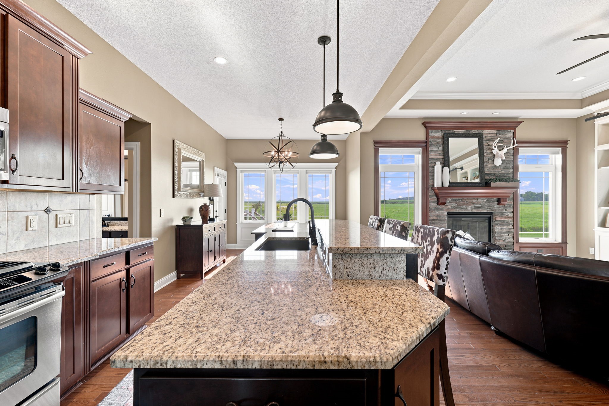 3401 Red Fox Road Property Photo 5