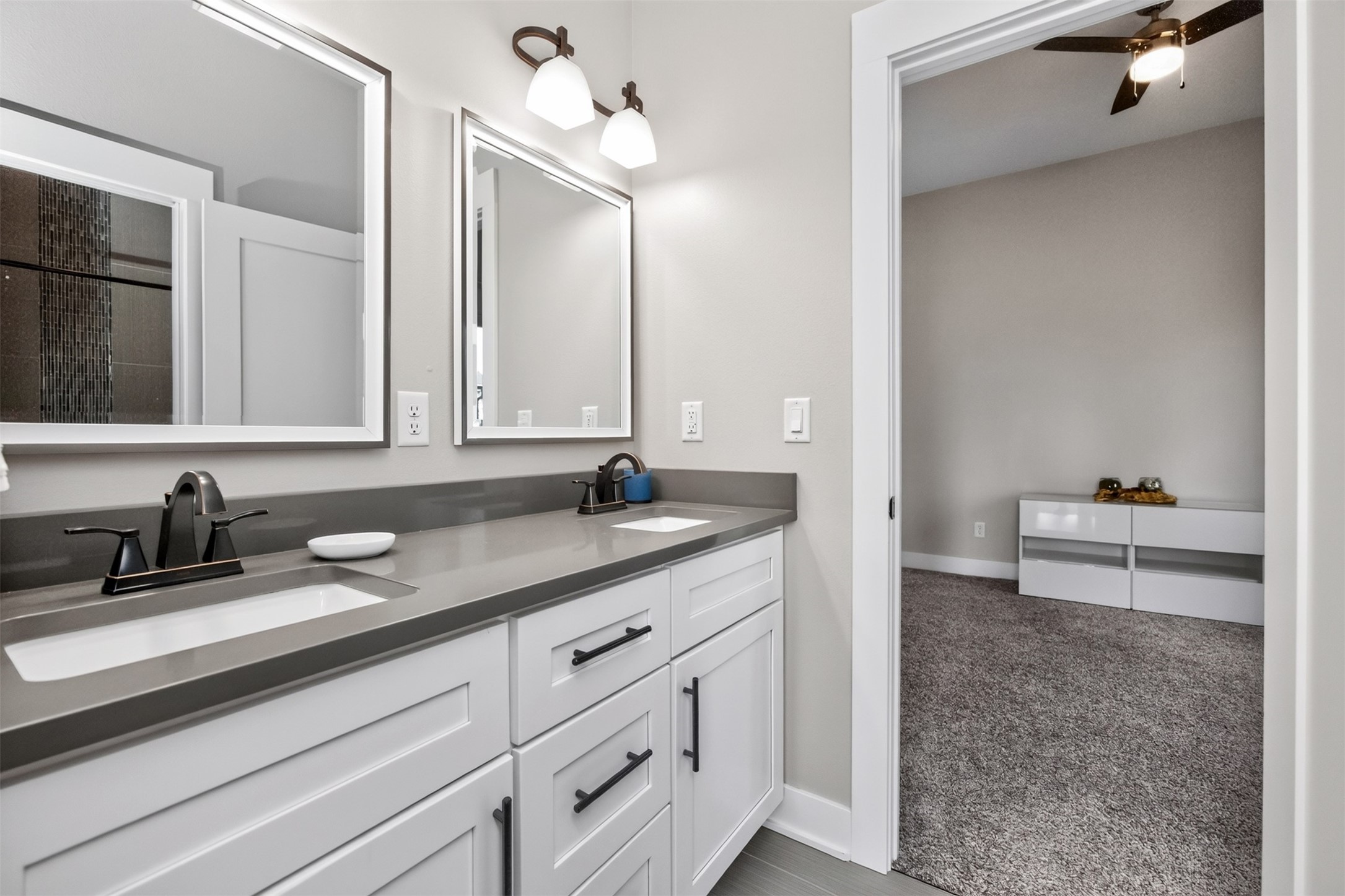 2012 Ne Park Drive Property Photo 6