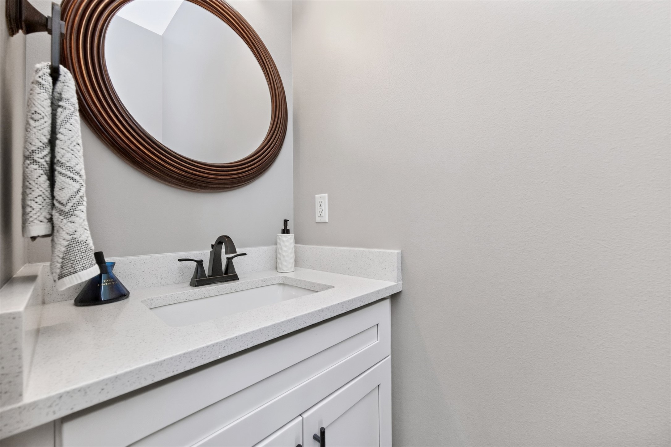 2012 Ne Park Drive Property Photo 14