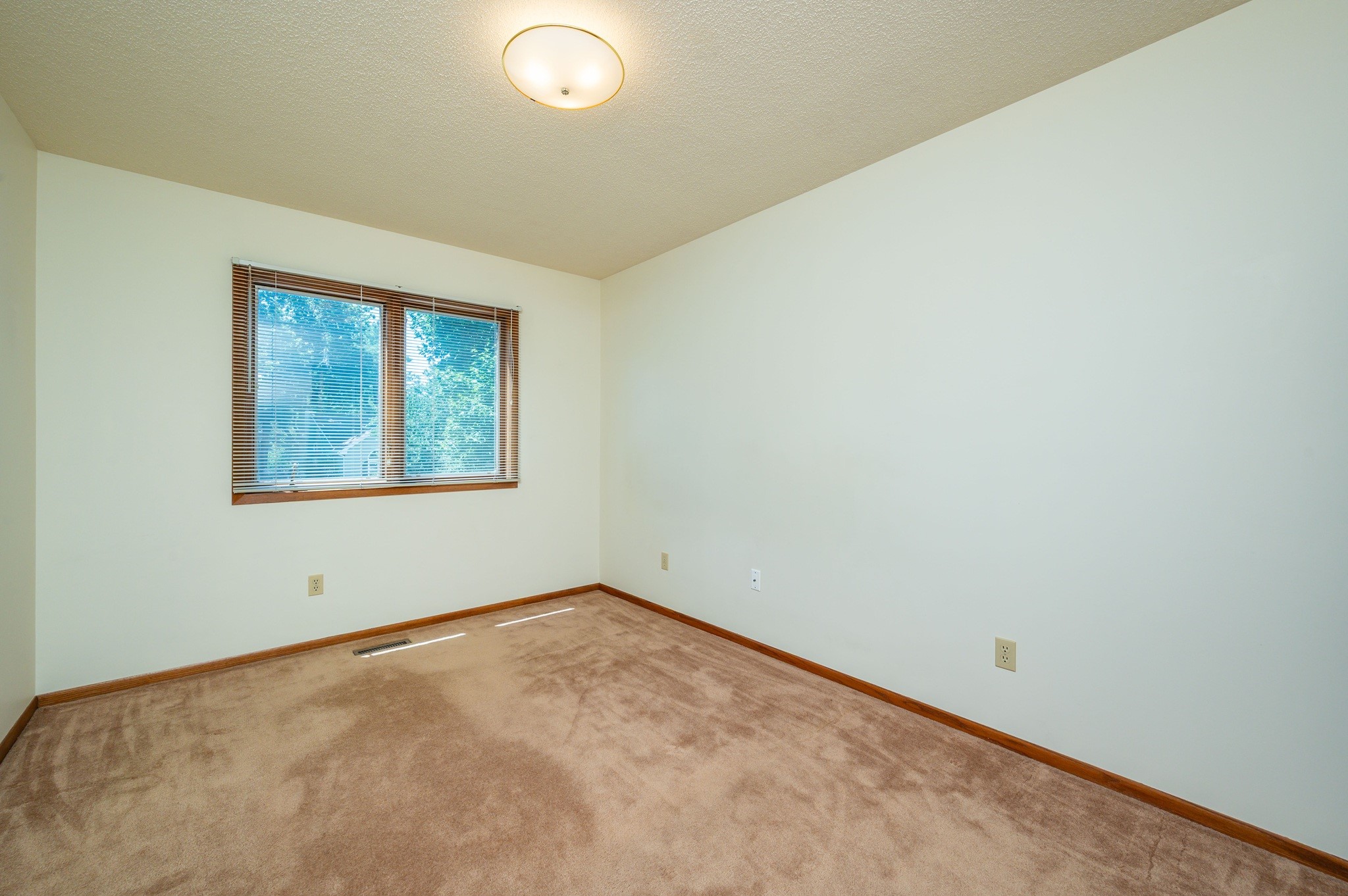 5935 Ashland Place Property Photo 20