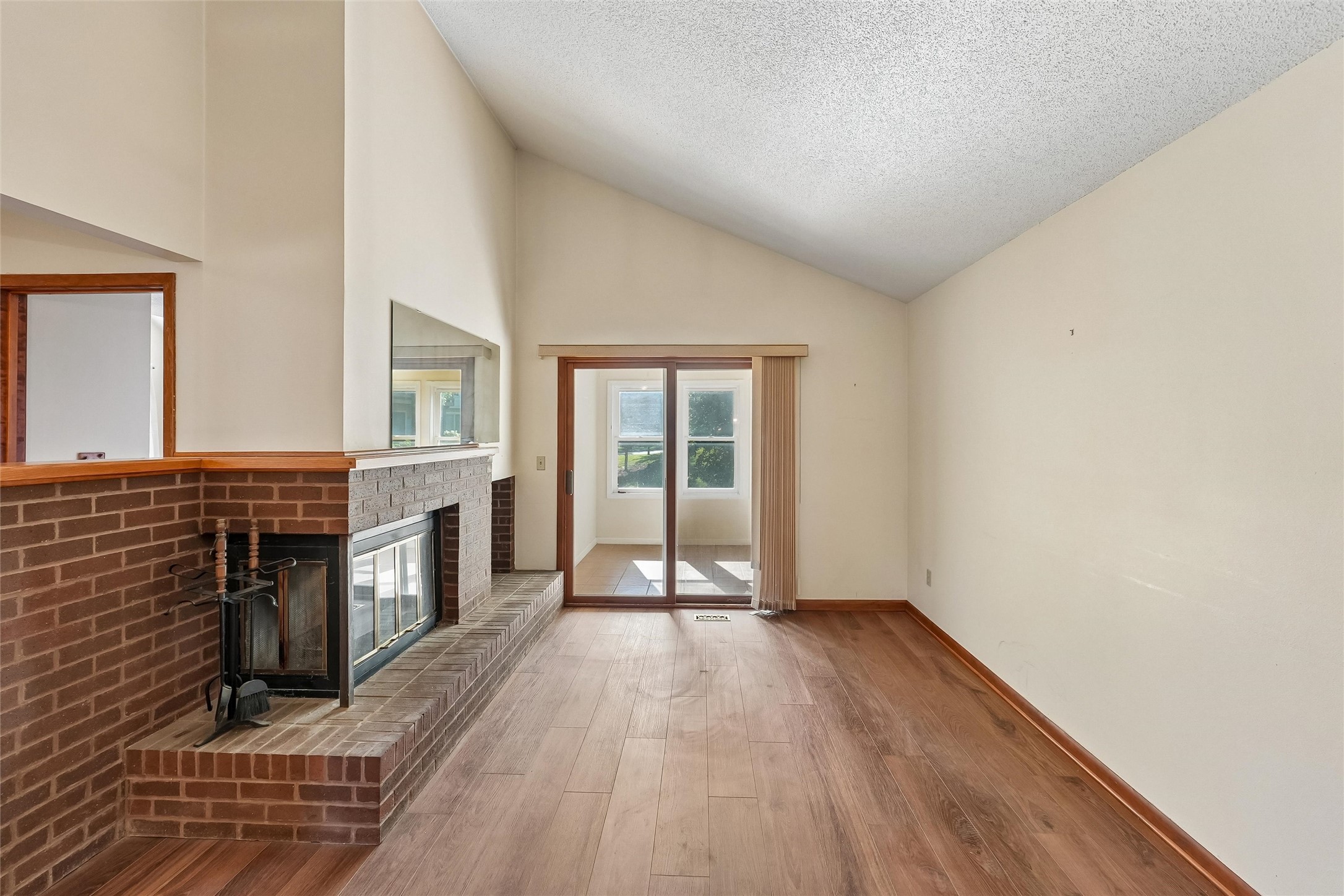 6856 Sharon Drive Property Photo 8