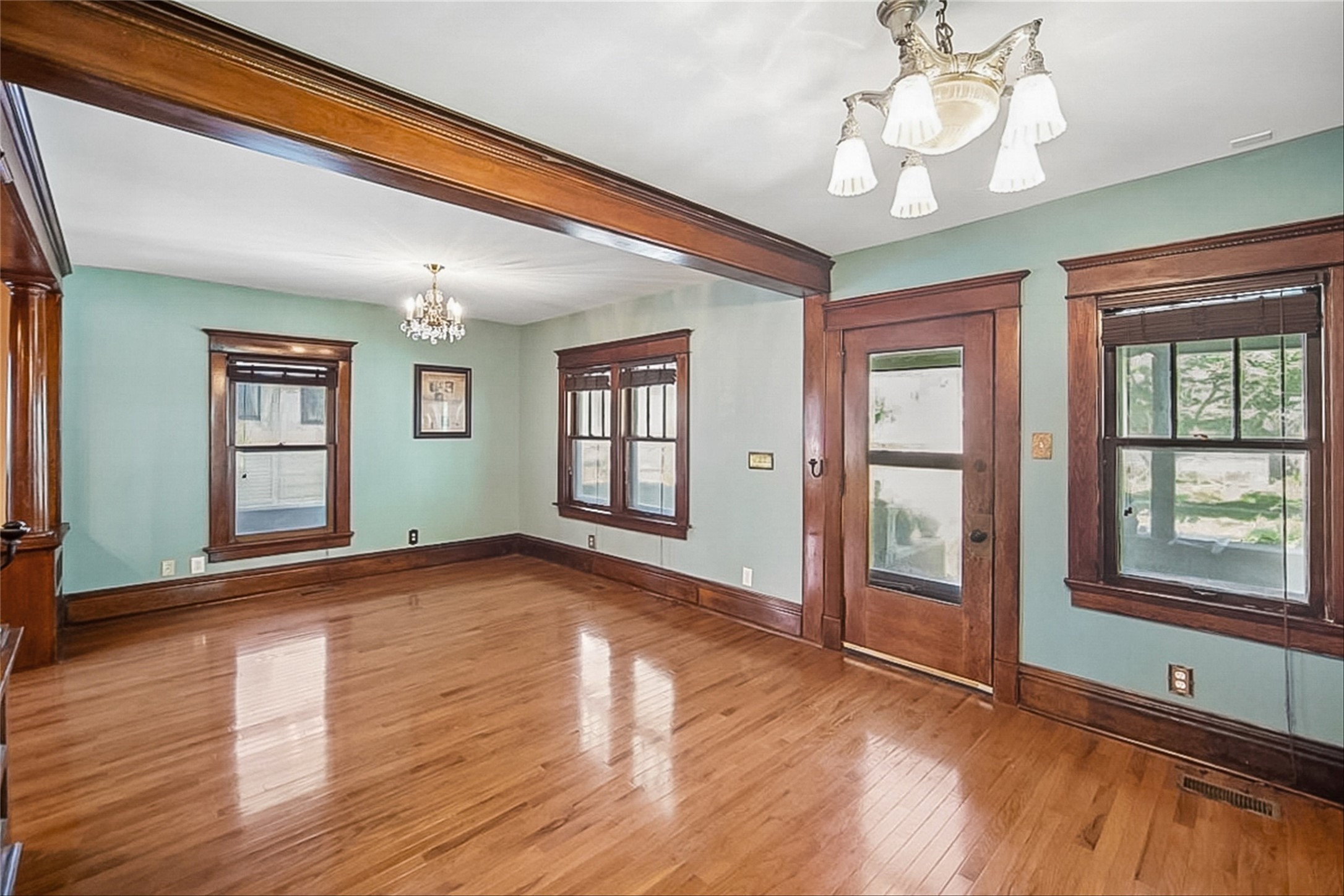 2124 Drake Park Avenue Property Photo 7