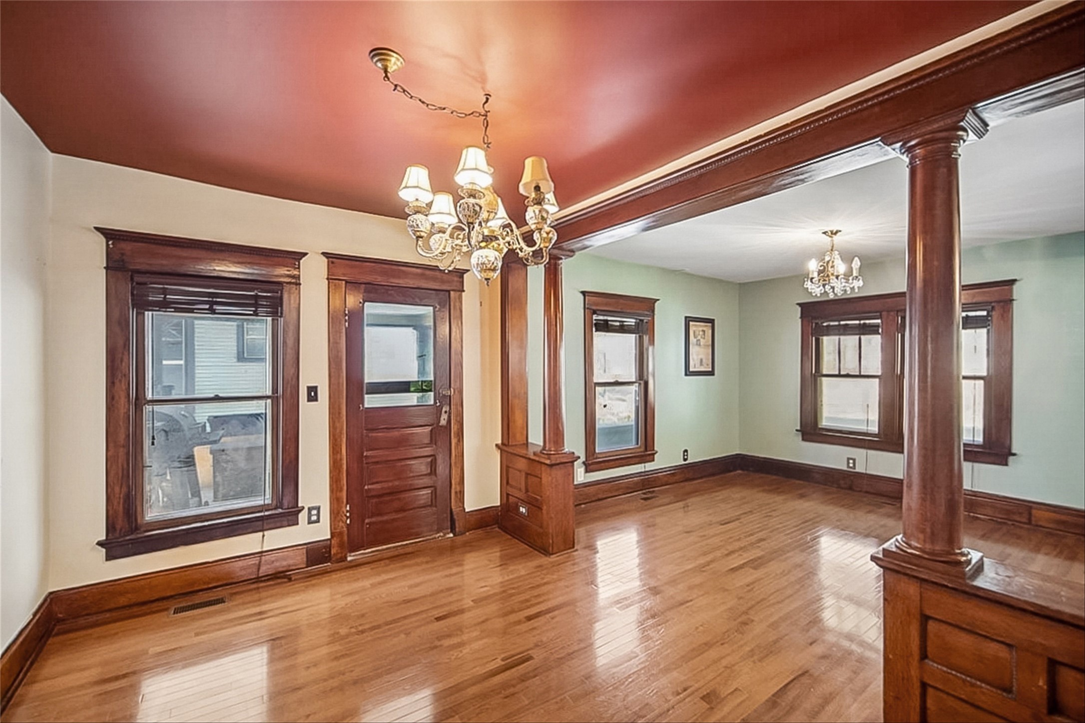 2124 Drake Park Avenue Property Photo 10