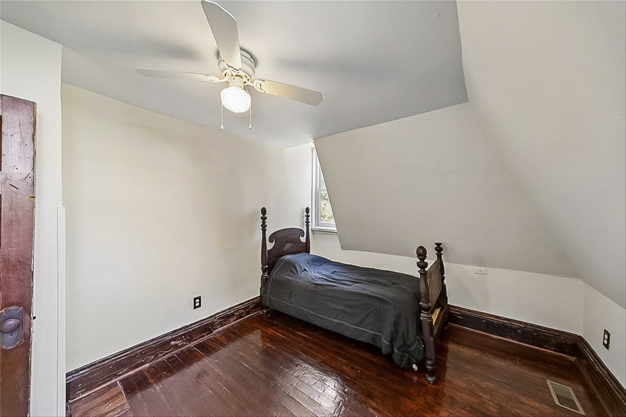 2124 Drake Park Avenue Property Photo 16
