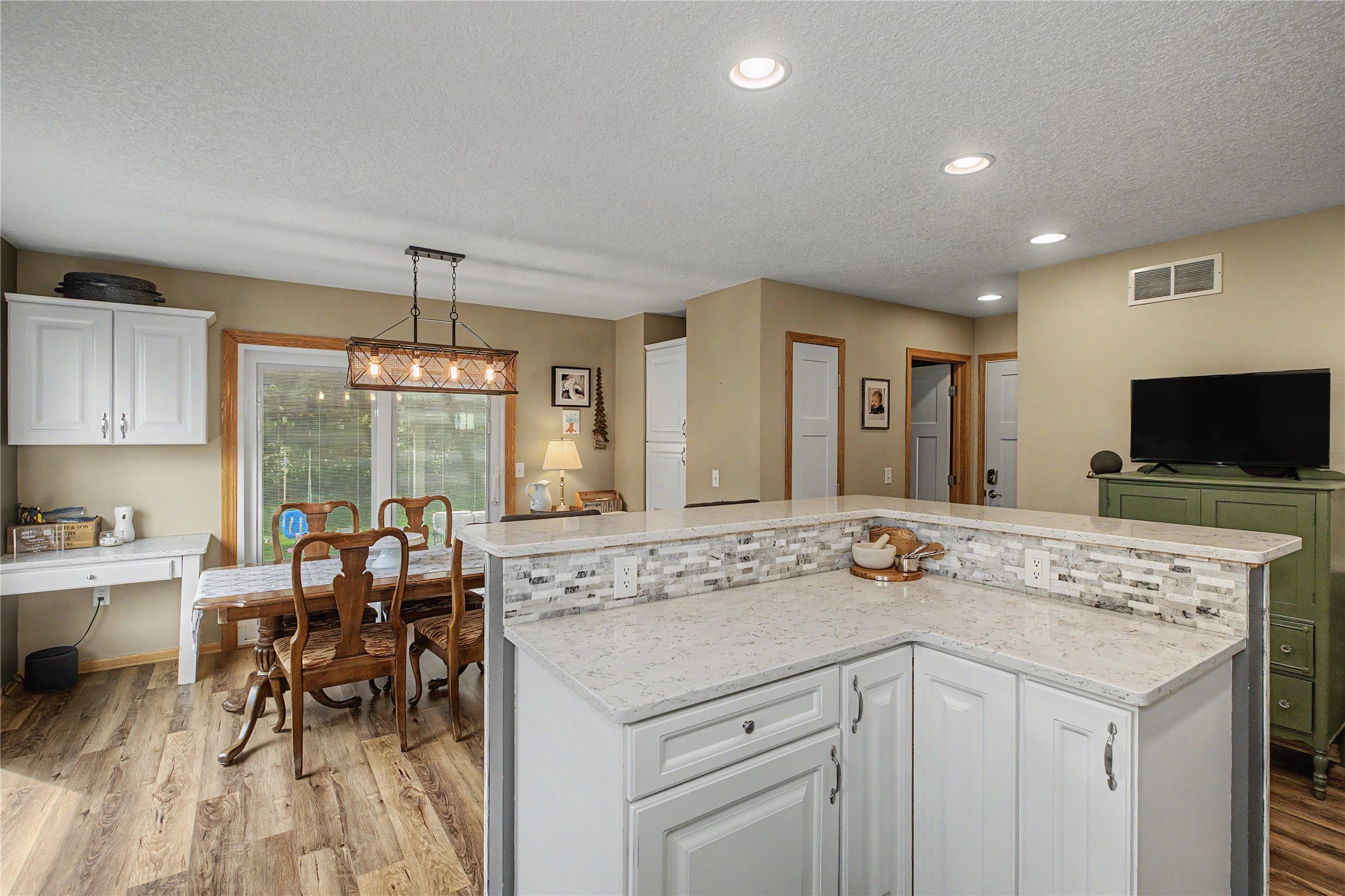 1203 8th Street Property Photo 11