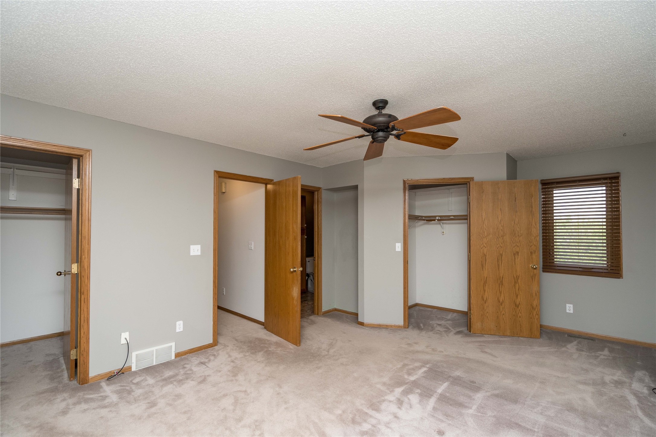 5213 Wakonda Drive Property Photo 11