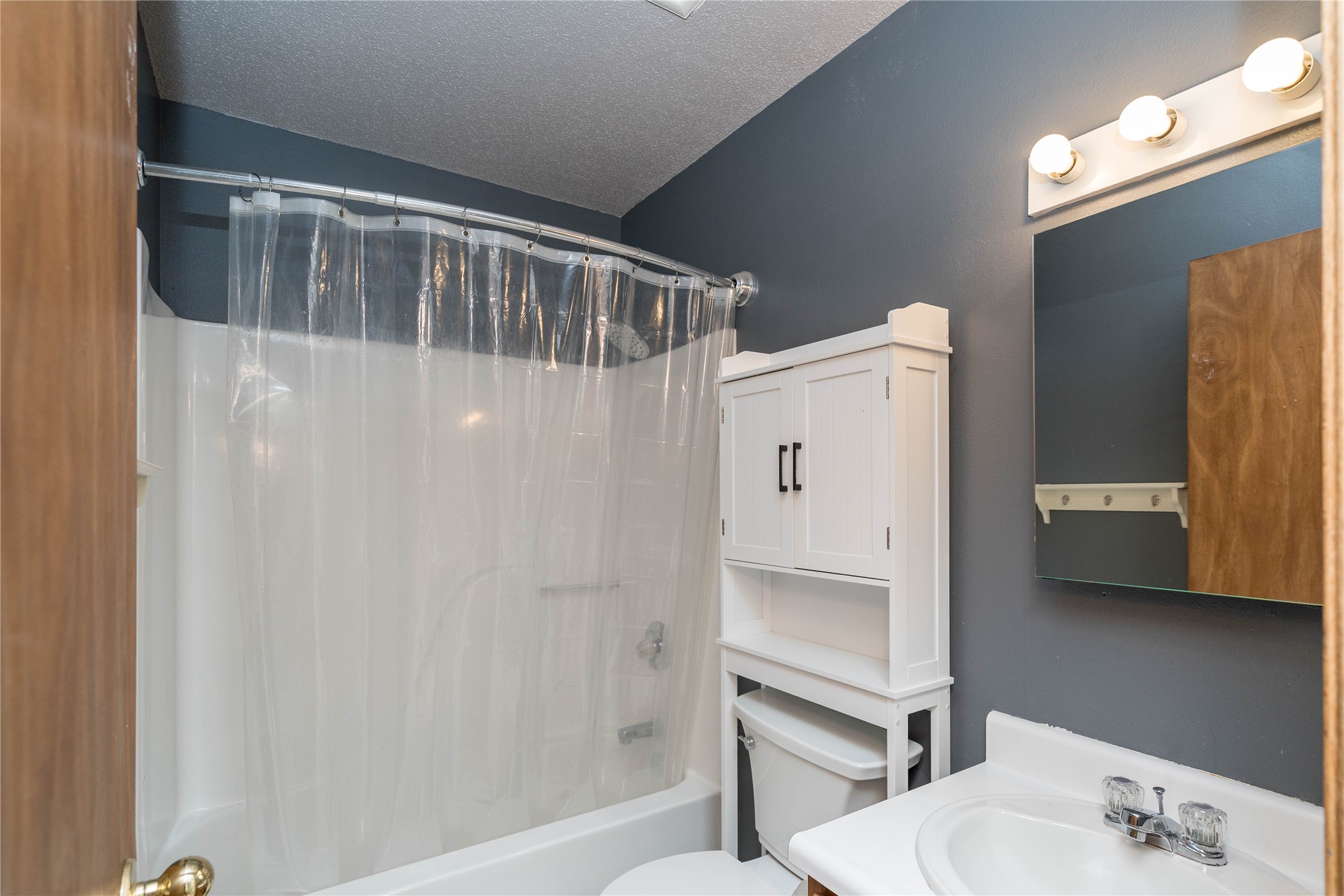 5213 Wakonda Drive Property Photo 15