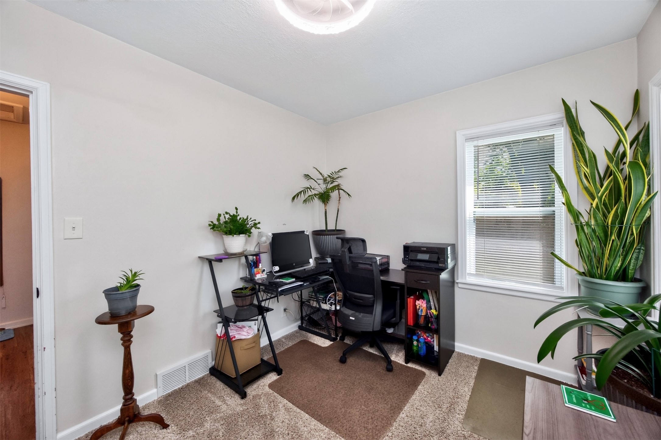 347 E Edison Avenue Property Photo 11